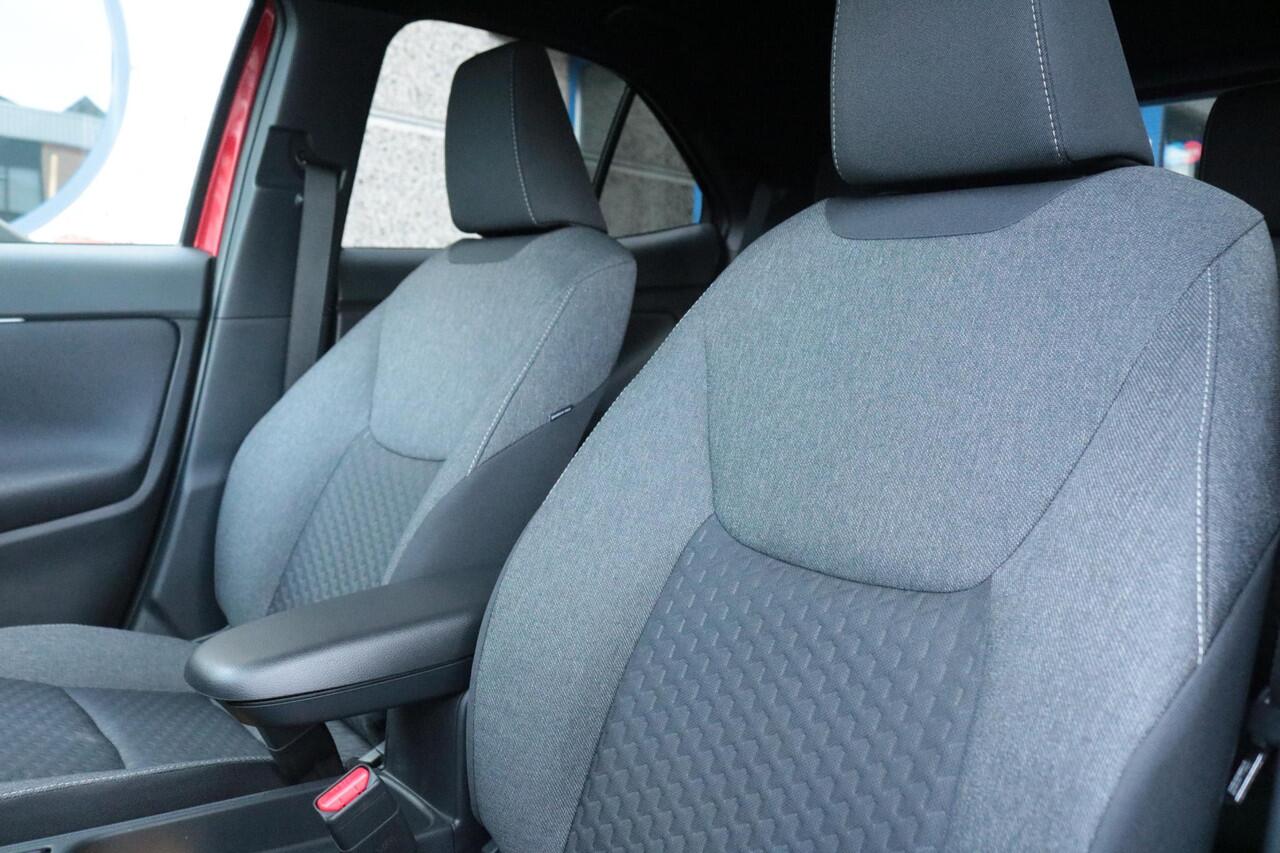 Toyota YARIS Cross 1.5 Hybrid 115 Dynamic, Comfortpack, BSM, Parkeersensoren, Stoel & Stoelverwarming!