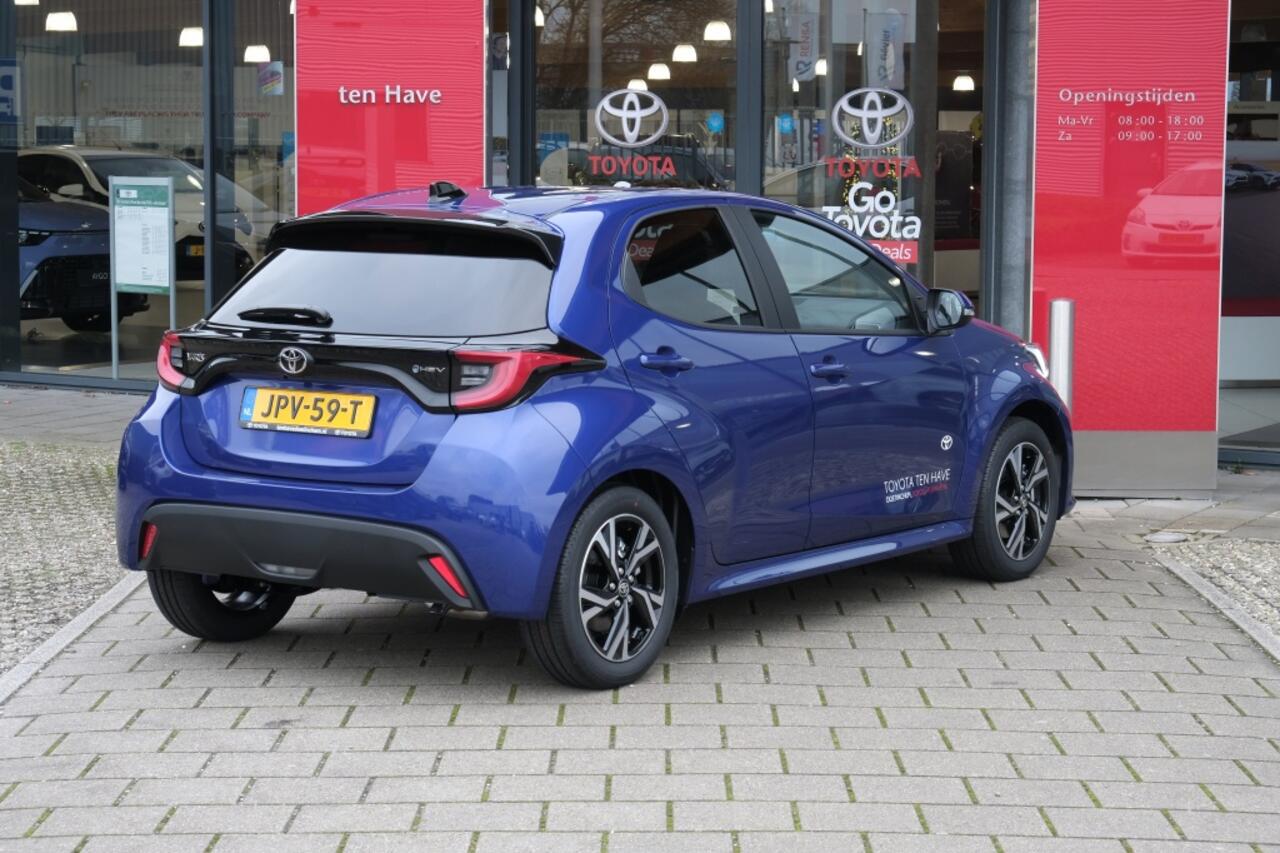 Toyota YARIS 1.5 Hybrid 115 Dynamic Automaat | Comfort pack | Parkeersensoren