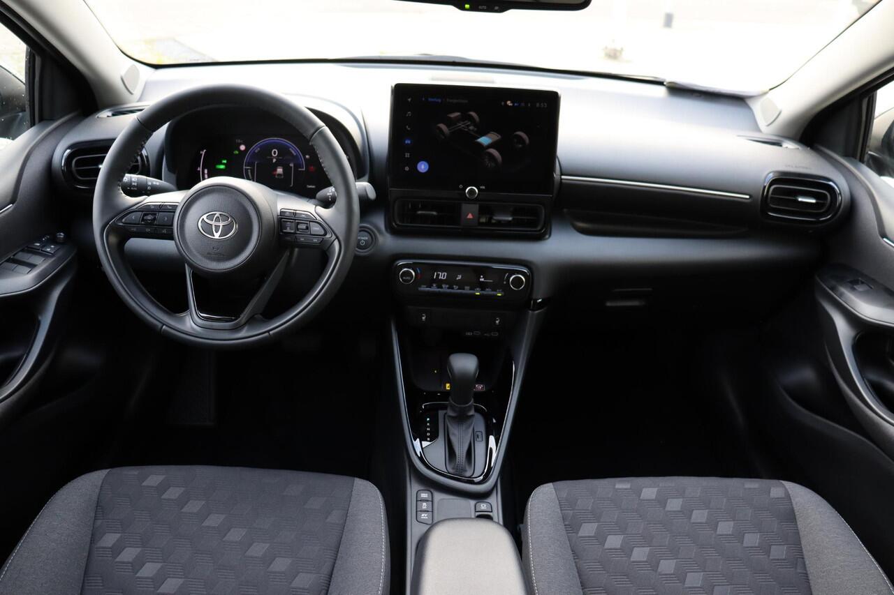 Toyota YARIS 1.5 Hybrid 115 Dynamic, Comfort Pack, Nieuw en snel leverbaar met ¤2.000,- inruilpremie!!