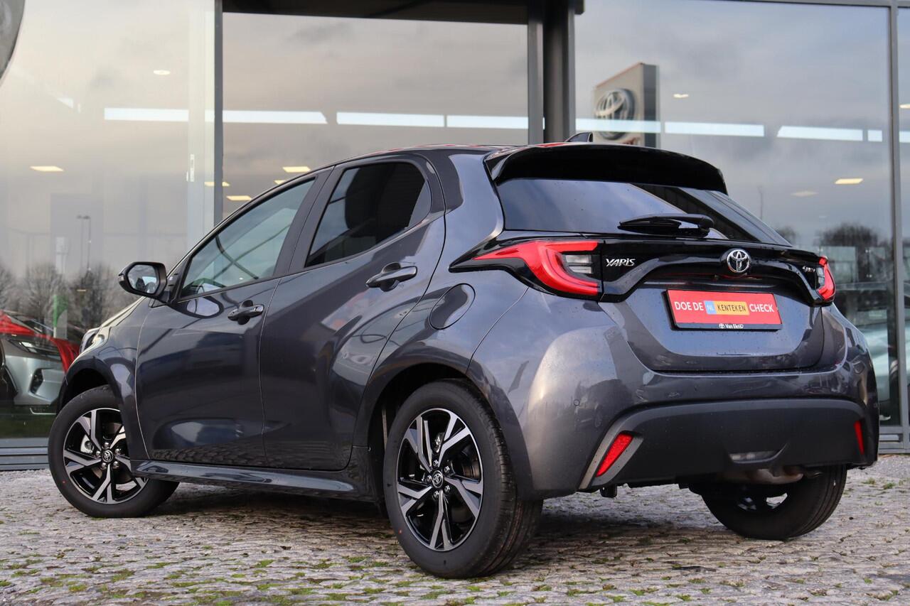 Toyota YARIS 1.5 Hybrid 115 Dynamic, Comfort Pack, Nieuw en snel leverbaar met ¤2.000,- inruilpremie!!