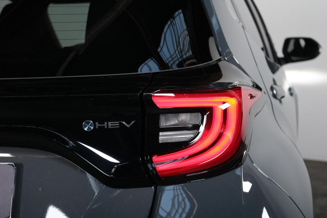 Toyota YARIS 1.5 Hybrid 130 GR Sport, Plus pack, Nieuw en in april leverbaar met ¤2.000,- Inruilpremie!