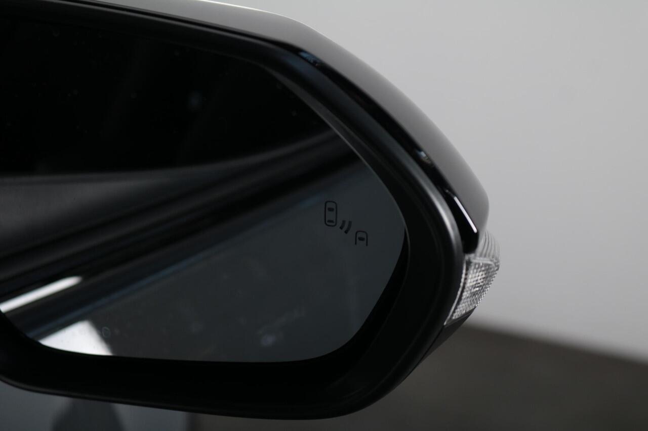 Toyota YARIS 1.5 Hybrid 130 GR Sport, Plus pack, Nieuw en in april leverbaar met ¤2.000,- Inruilpremie!