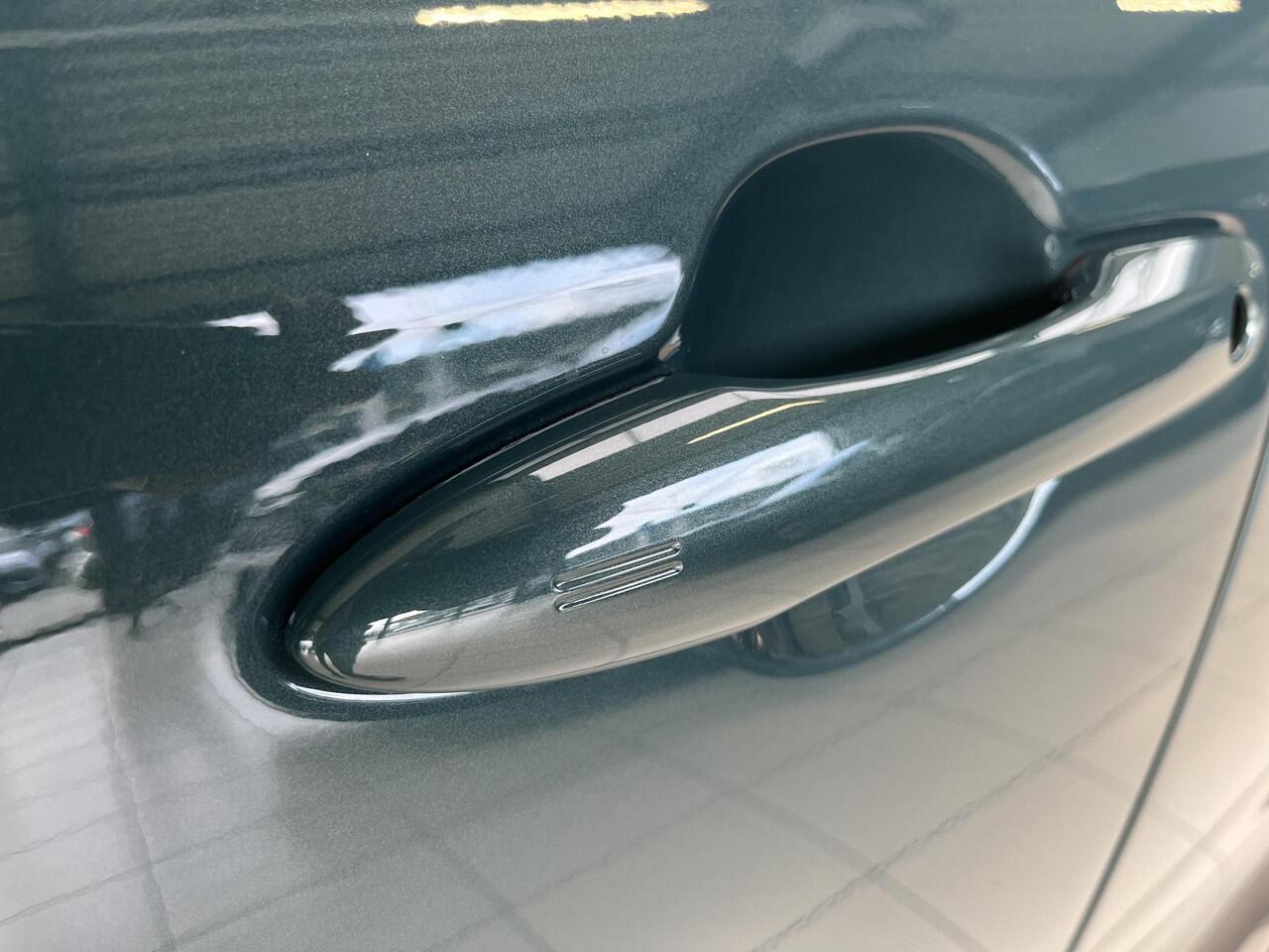 Toyota YARIS Cross 1.5 Hybrid 130 Executive | Premium Pack | ¤ 2.000 extra inruilwaarde |