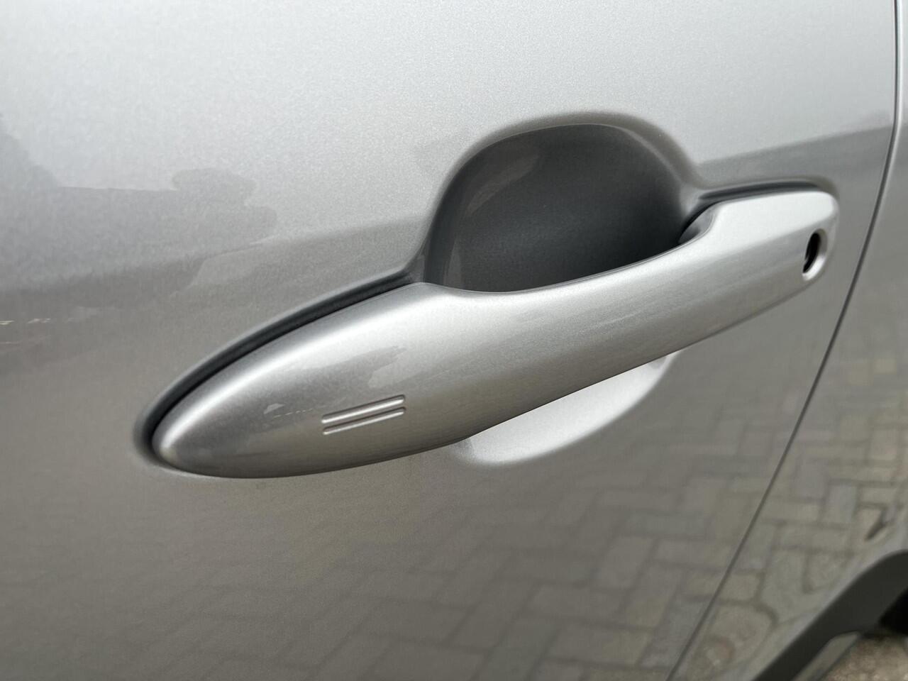 Toyota YARIS Cross 1.5 Hybrid 115 Dynamic | Comfort Pack | Uit voorraad leverbaar | ¤ 2.000 extra inruilwaarde |