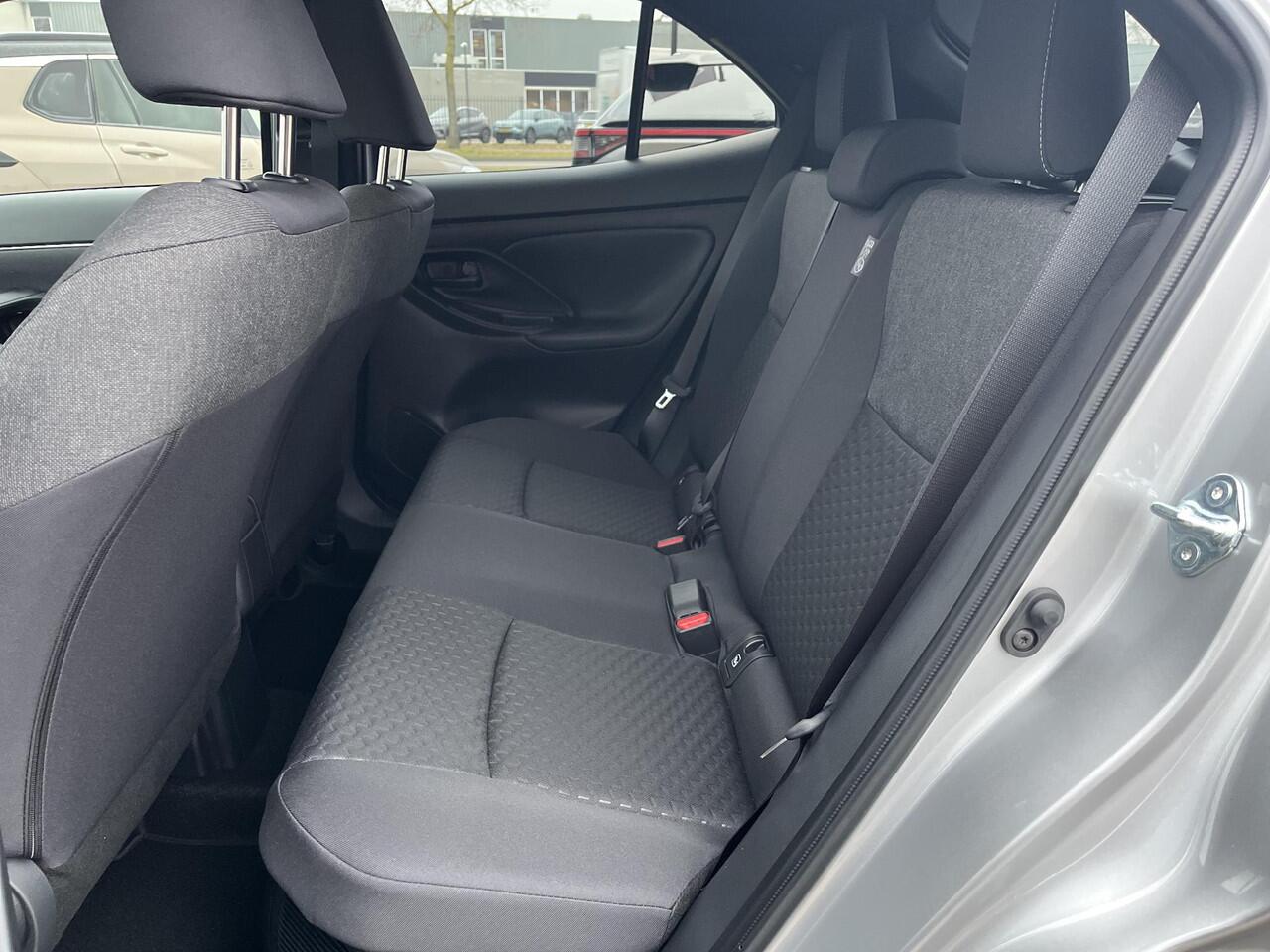 Toyota YARIS Cross 1.5 Hybrid 115 Dynamic | Comfort Pack | Uit voorraad leverbaar | ¤ 2.000 extra inruilwaarde |