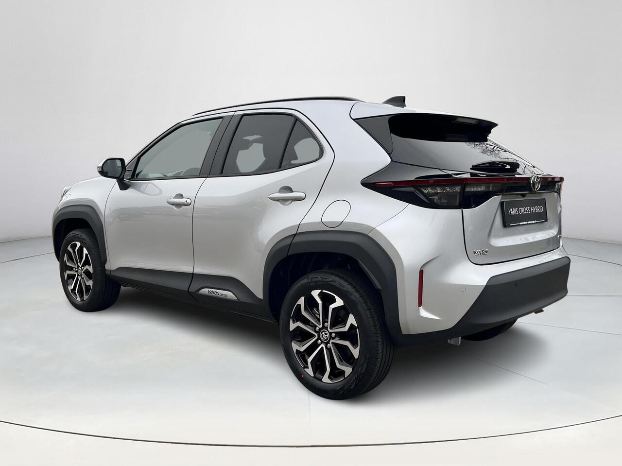 Toyota YARIS Cross 1.5 Hybrid 115 Dynamic | Comfort Pack | Uit voorraad leverbaar | ¤ 2.000 extra inruilwaarde |