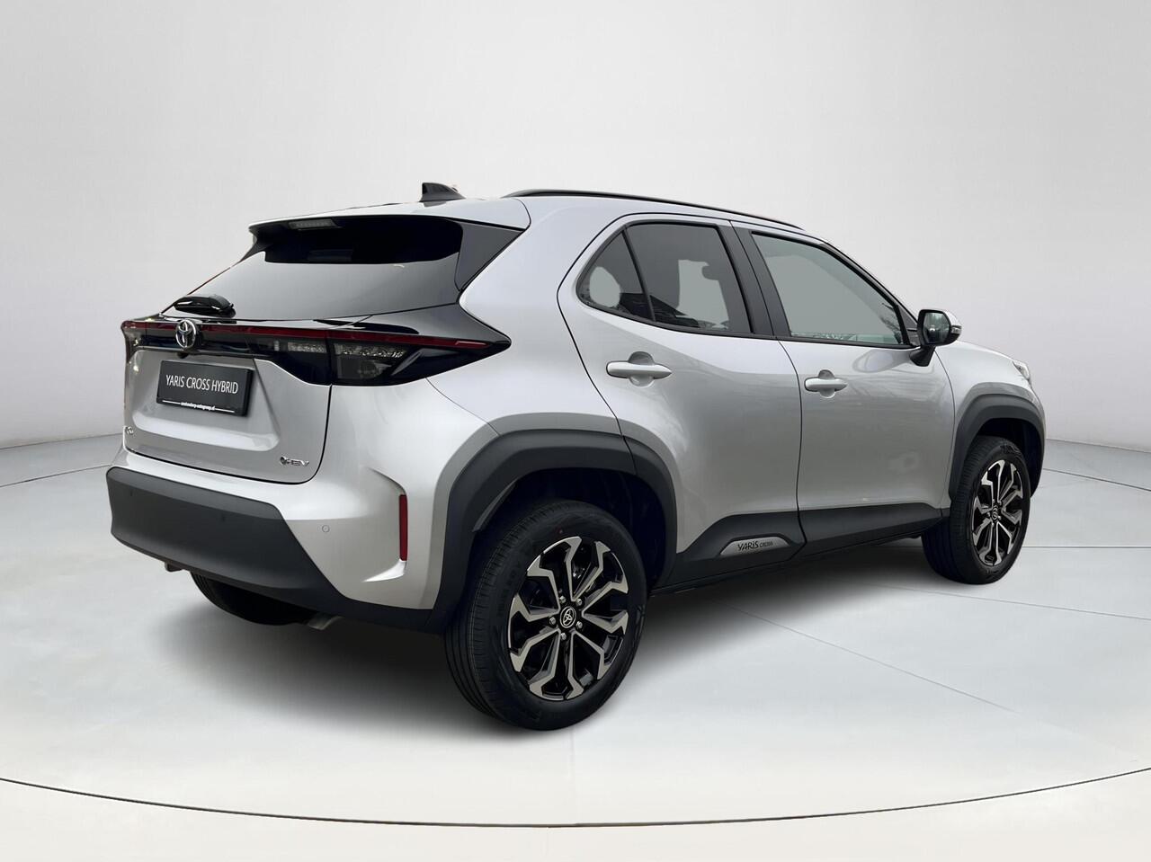 Toyota YARIS Cross 1.5 Hybrid 115 Dynamic | Comfort Pack | Uit voorraad leverbaar | ¤ 2.000 extra inruilwaarde |