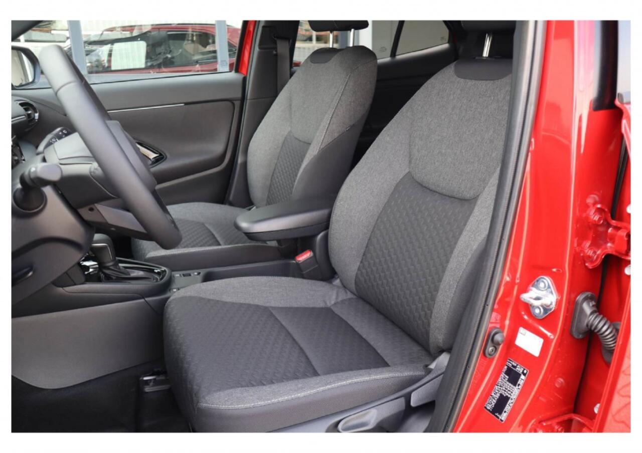 Toyota YARIS Cross 1.5 Hybrid 115 Dynamic | Comfort Pack