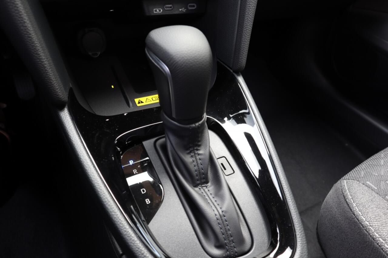 Toyota YARIS Cross 1.5 Hybrid 130 Dynamic | Comfort Pack