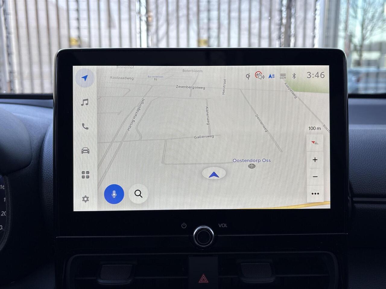 Toyota YARIS Cross 1.5 Hybrid 130 GR SPORT **NIEUWE AUTO/ PANORAMA DAK/ DIRECT LEVERBAAR**