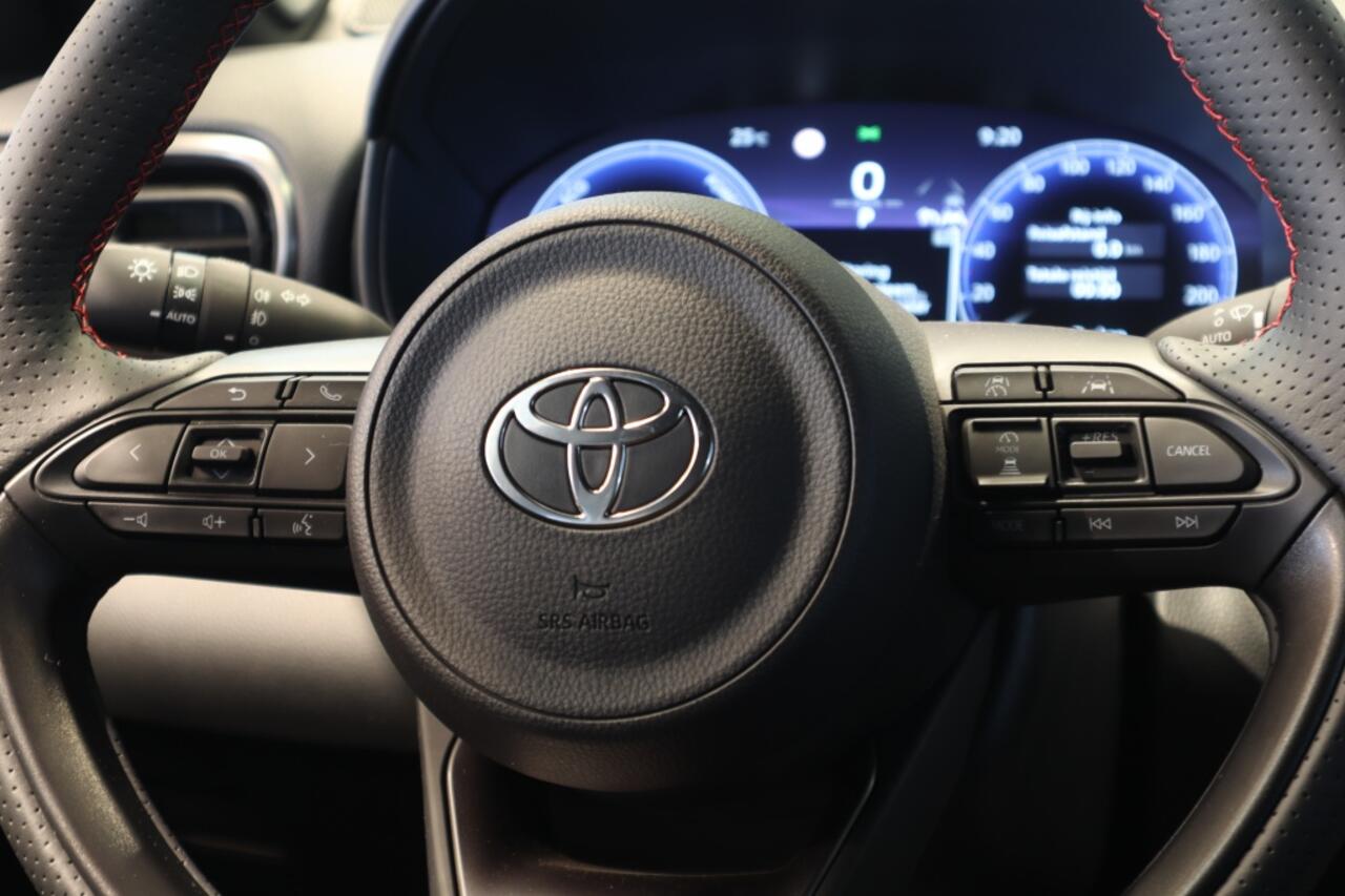 Toyota YARIS 1.5 Hybrid 130 GR Sport | GR-Sport Plus Pack |