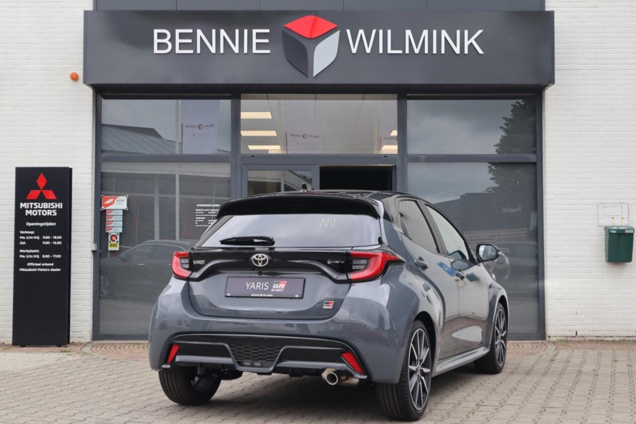 Toyota YARIS 1.5 Hybrid 130 GR Sport | GR-Sport Plus Pack |