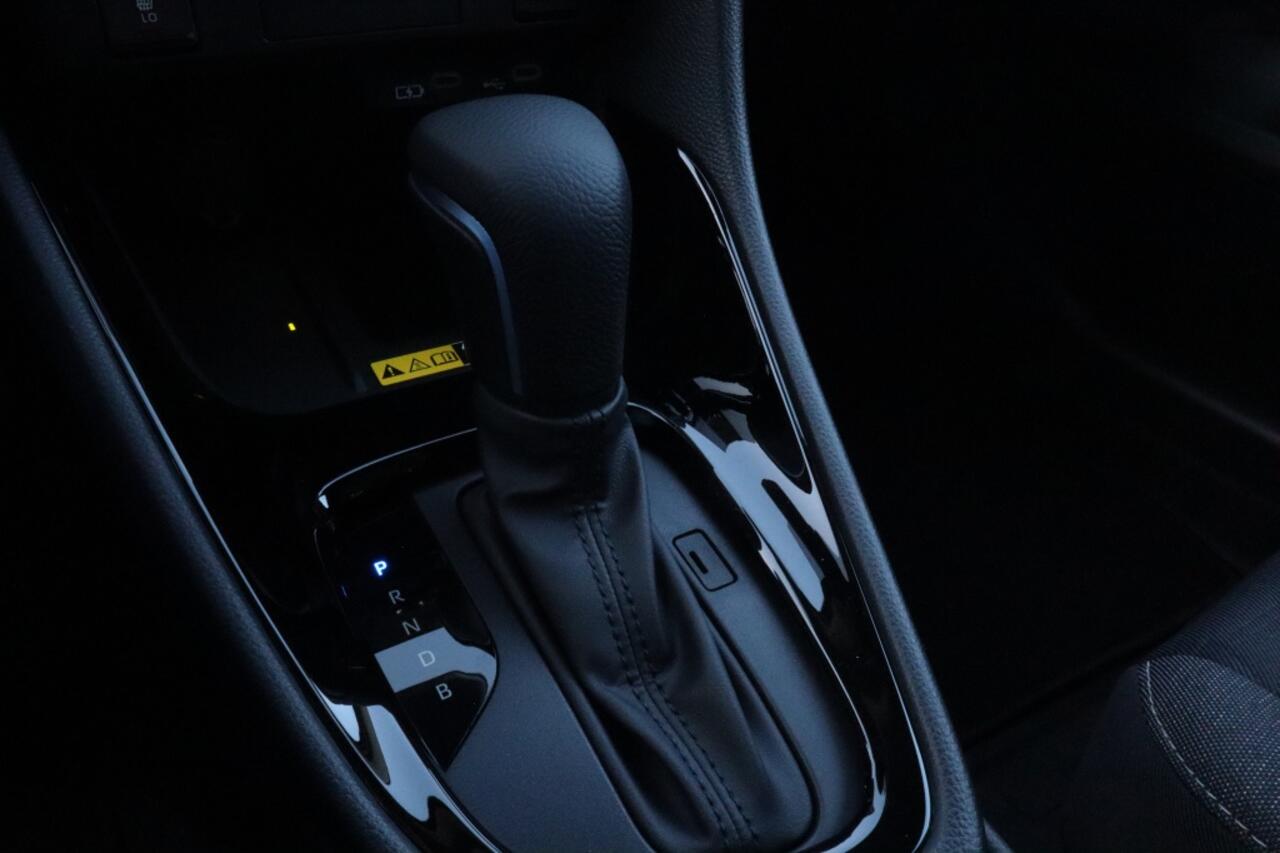 Toyota YARIS 1.5 Hybrid 115 Dynamic | Comfort Pack |