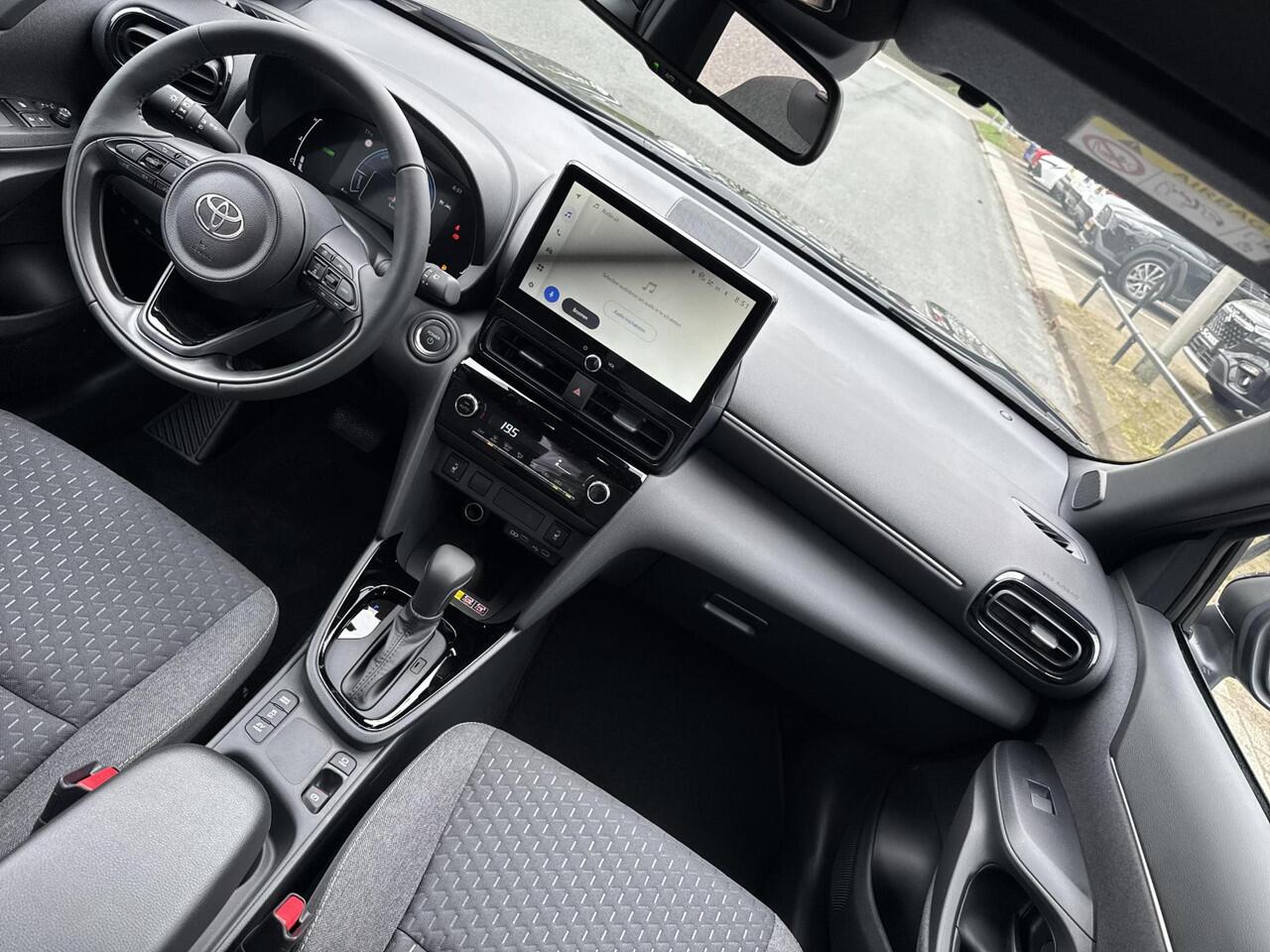 Toyota YARIS Cross 1.5 Hybrid 130pk Dynamic Comfort Pack | 06-10141018 Voor meer informatie