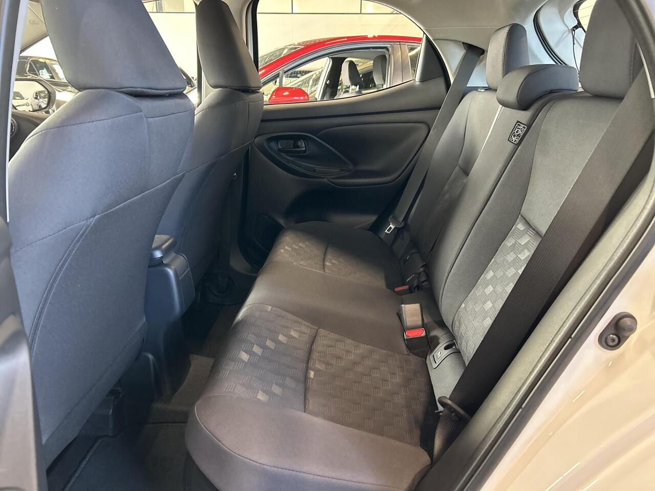 Toyota YARIS 1.5 Hybrid 115 Active **NIEUWE AUTO**