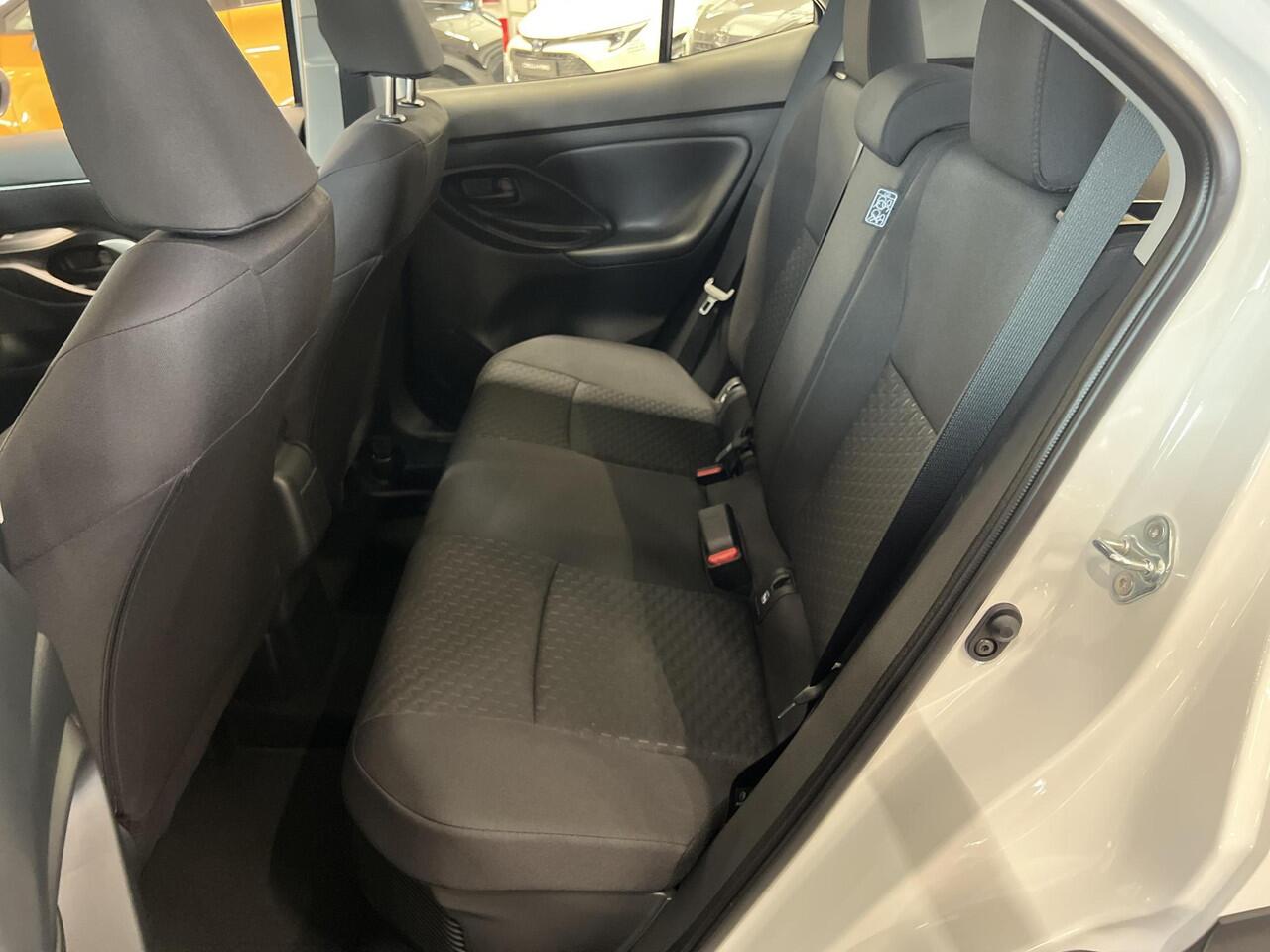 Toyota YARIS Cross 1.5 Hybrid 115 Active **NIEUWE AUTO**