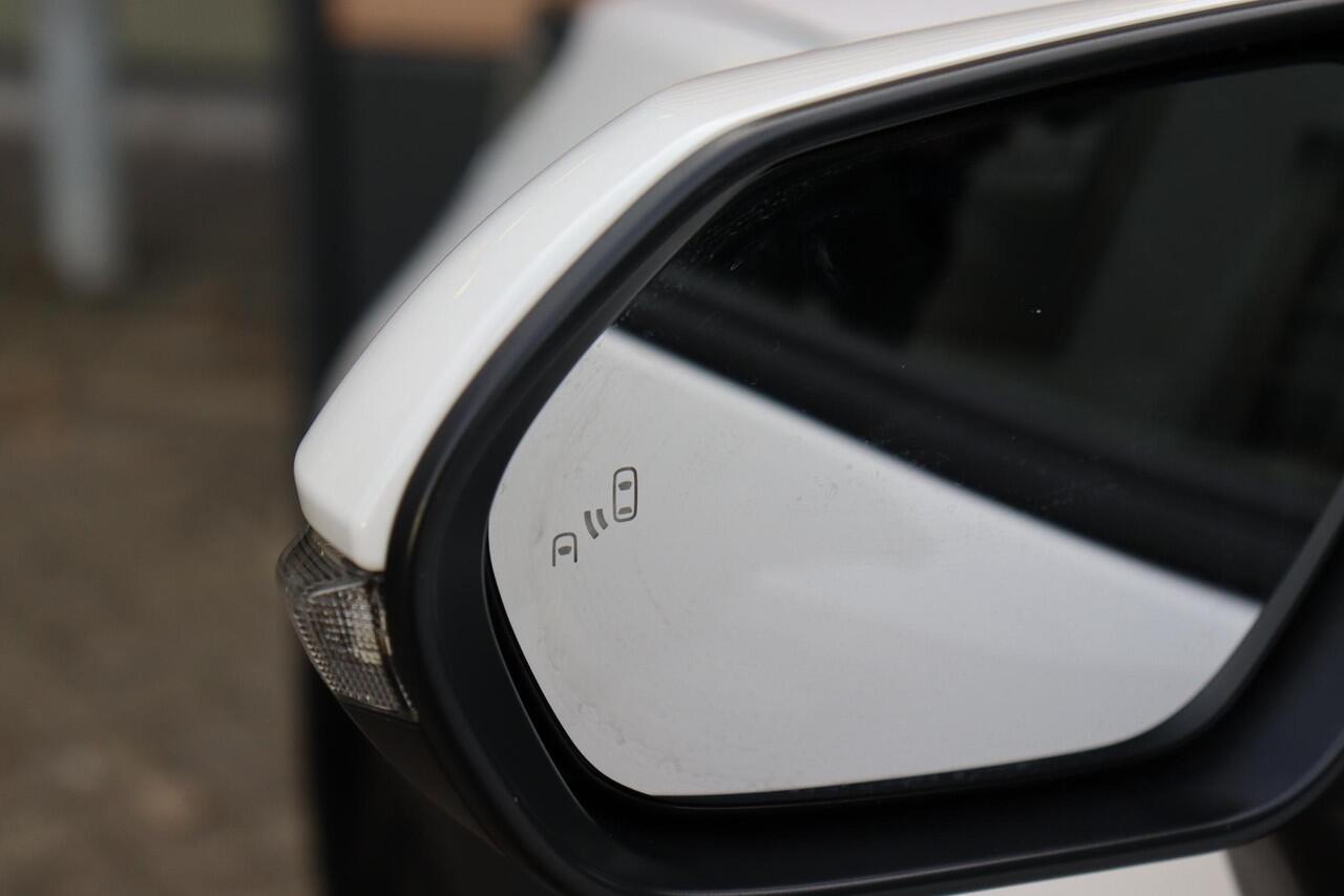 Toyota YARIS Cross 1.5 Hybrid 115 Dynamic , Comfort Pack, Nieuw en direct leverbaar met ¤2.000,- inruilvoordeel