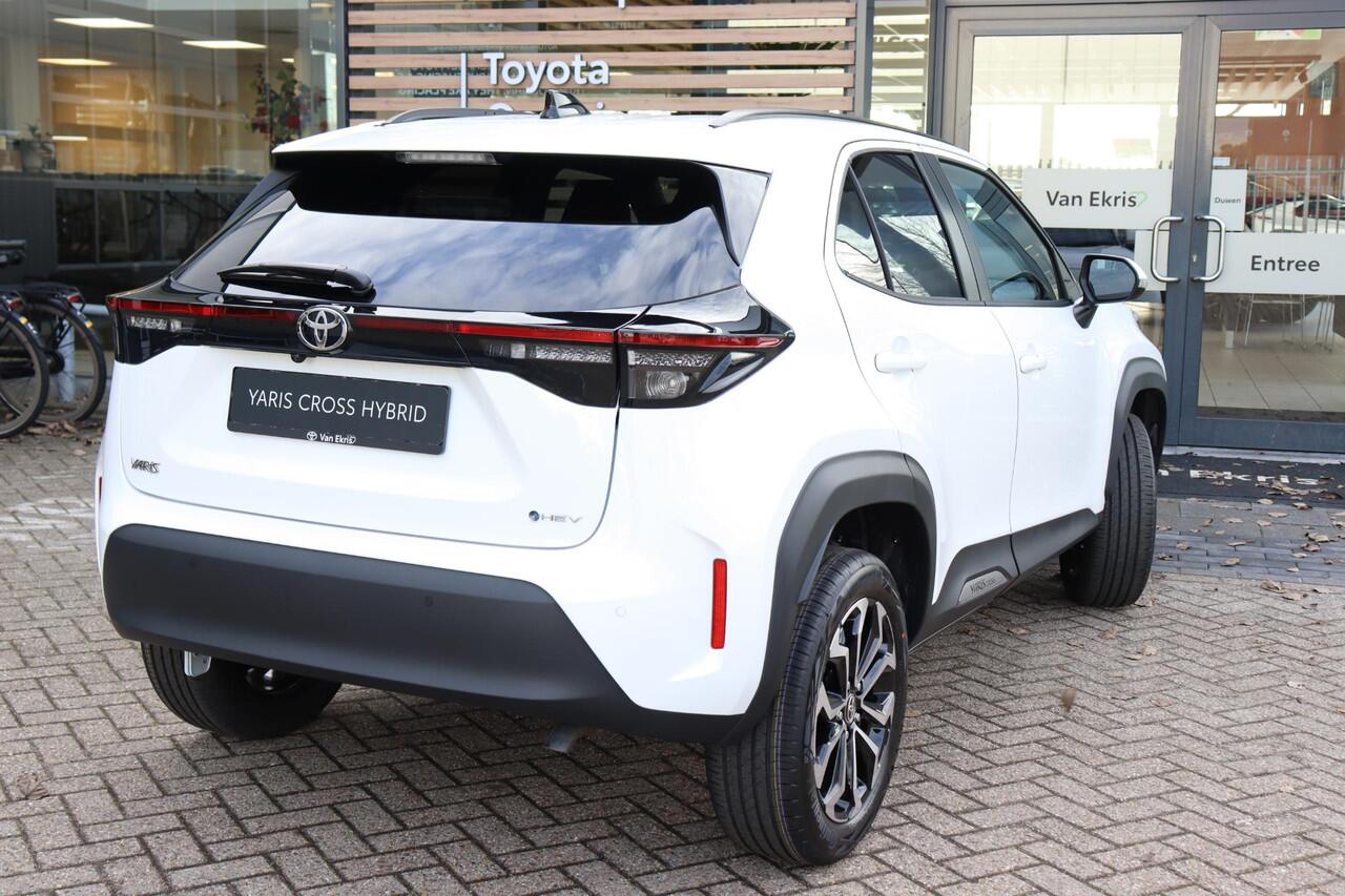 Toyota YARIS Cross 1.5 Hybrid 115 Dynamic , Comfort Pack, Nieuw en direct leverbaar met ¤2.000,- inruilvoordeel