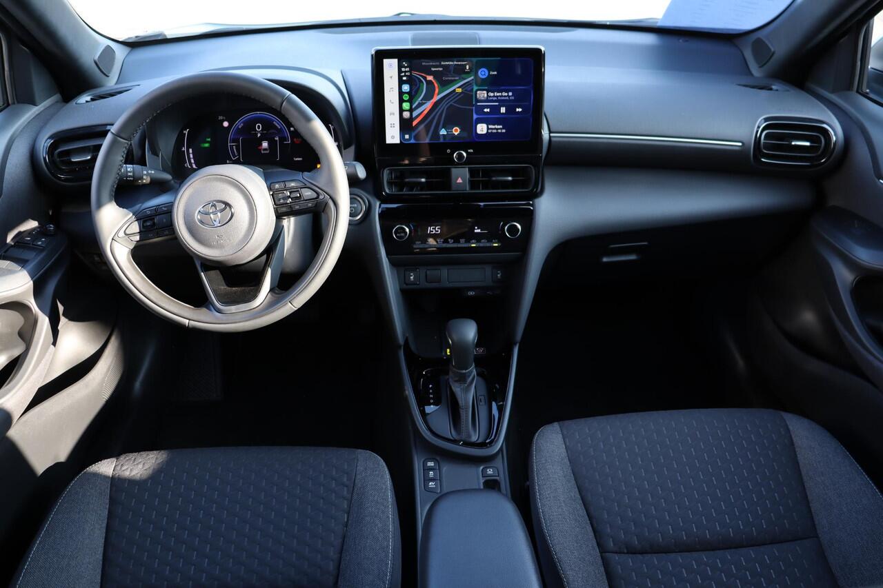 Toyota YARIS Cross 1.5 Hybrid 130 Dynamic Comfort pack Stuurverwarming, Stoelverwarming, BSM