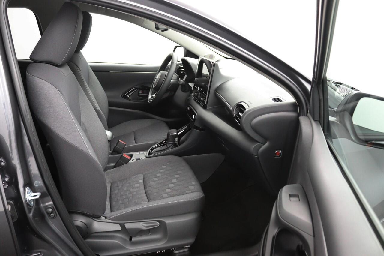 Toyota YARIS 1.5 Hybrid 115 Dynamic | Comfort Pakket | Nieuwe Auto | 10 Jaar Garantie |