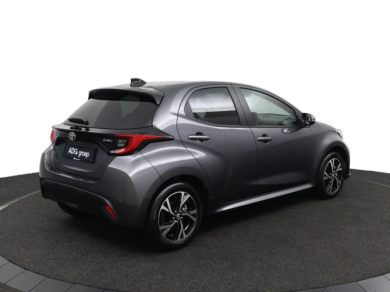 Toyota YARIS 1.5 Hybrid 115 Dynamic | Comfort Pakket | Nieuwe Auto | 10 Jaar Garantie |