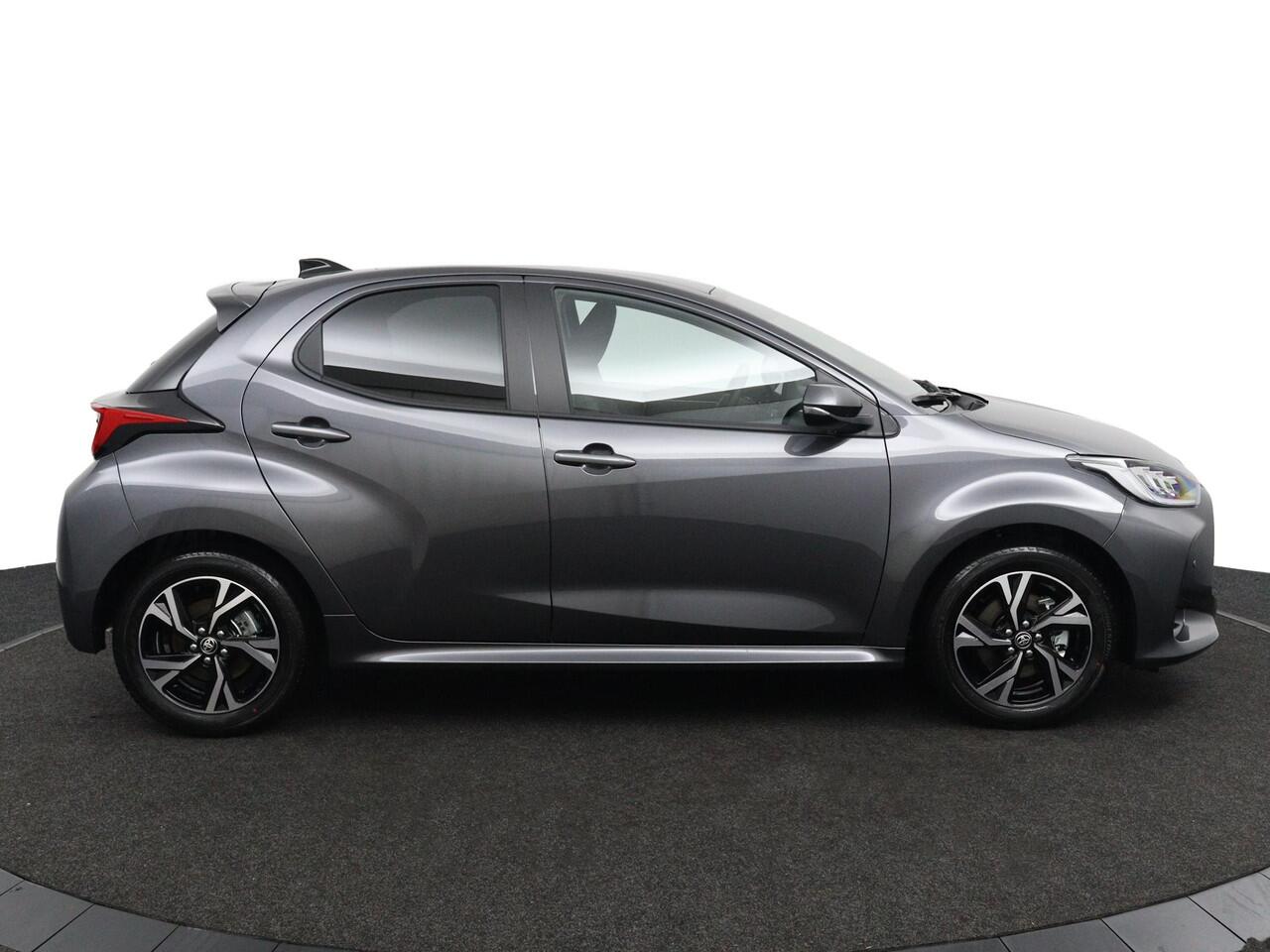 Toyota YARIS 1.5 Hybrid 115 Dynamic | Comfort Pakket | Nieuwe Auto | 10 Jaar Garantie |