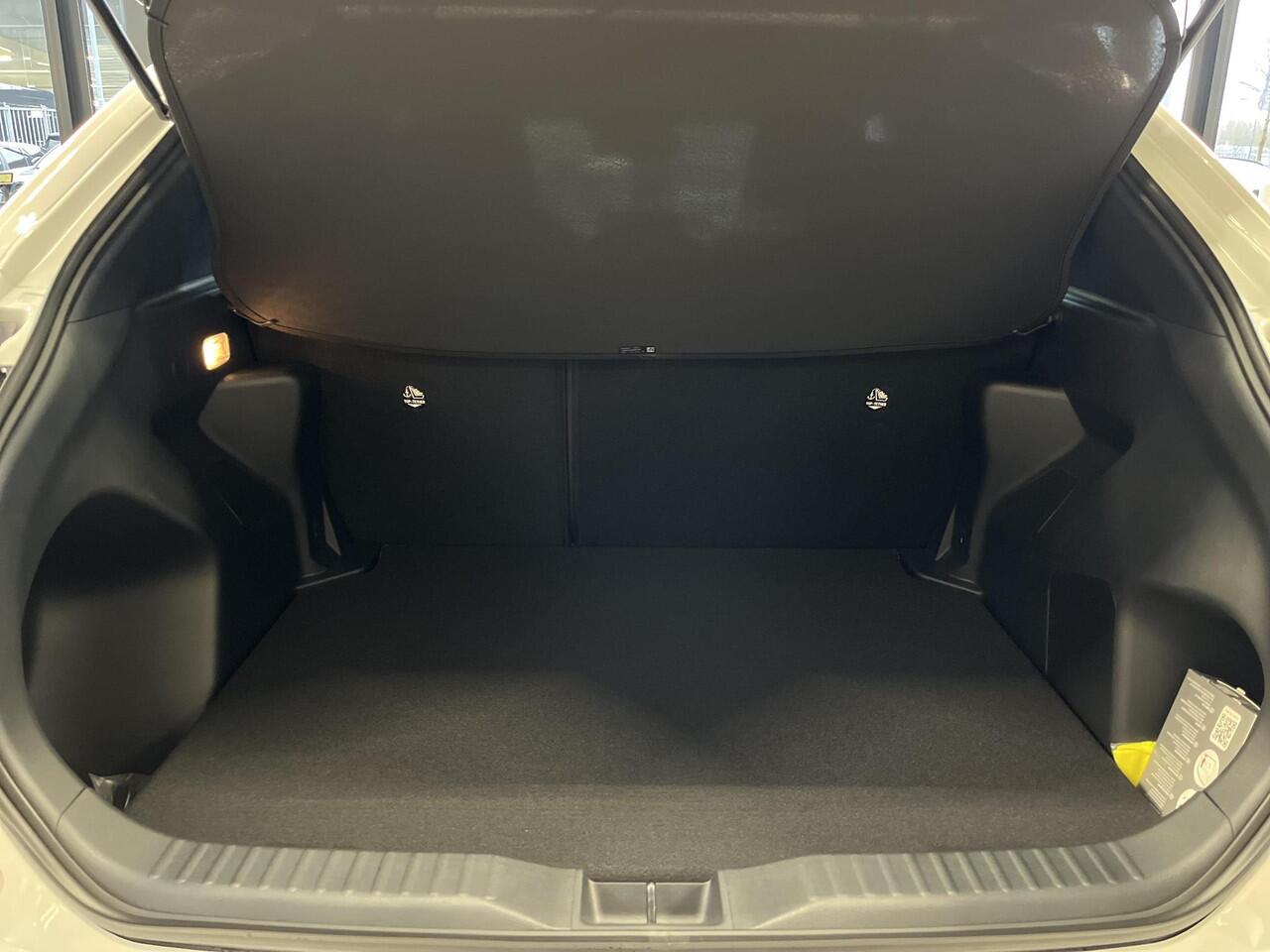 Toyota YARIS Cross 1.5 Hybrid 130 Dynamic | Comfort Pack | ¤ 2.000 extra inruilwaarde |