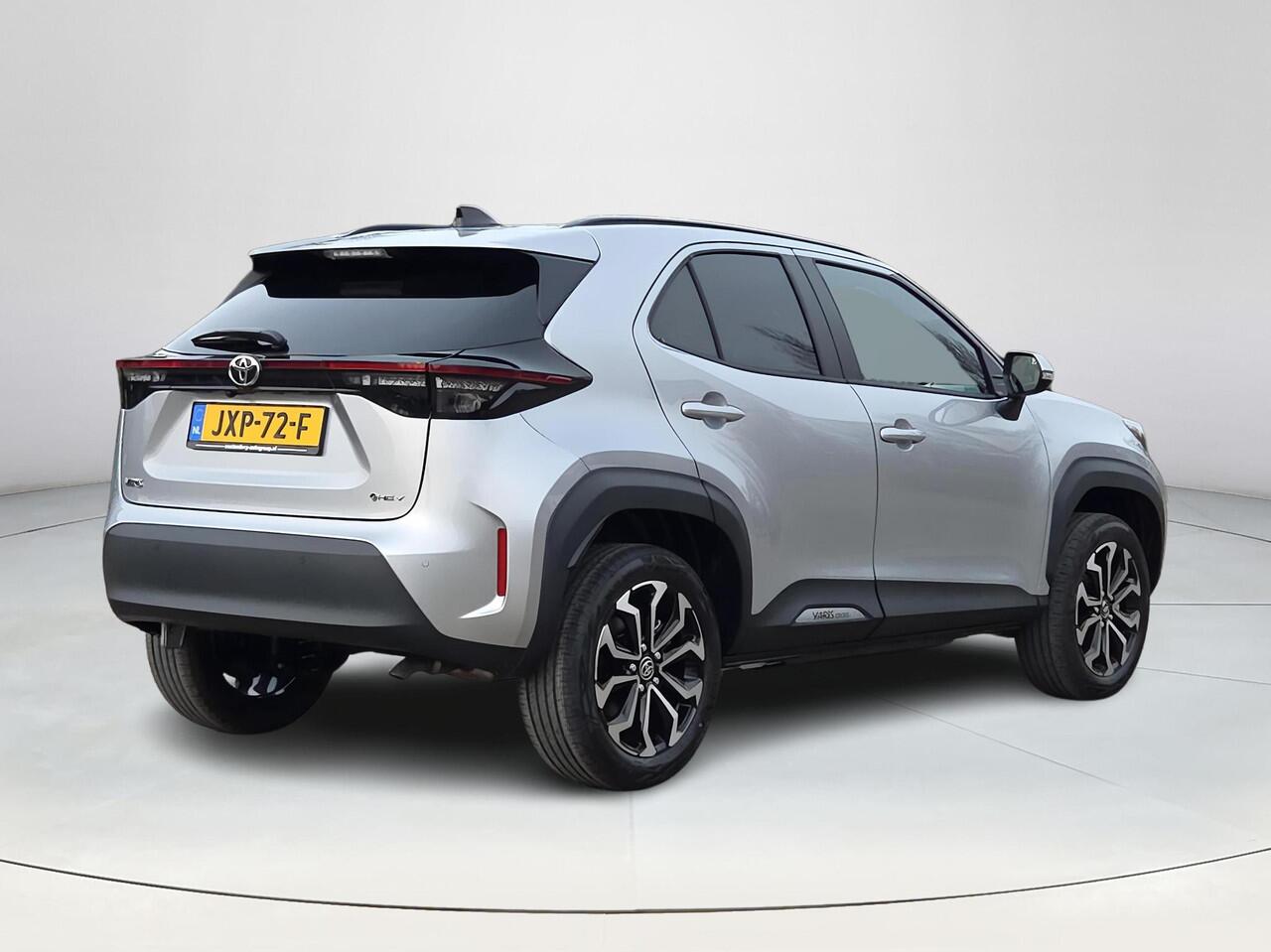 Toyota YARIS Cross 1.5 Hybrid 130 Dynamic | Apple CarPlay | Blindspot | Parkeersensoren | Rijklaar incl. garantie |