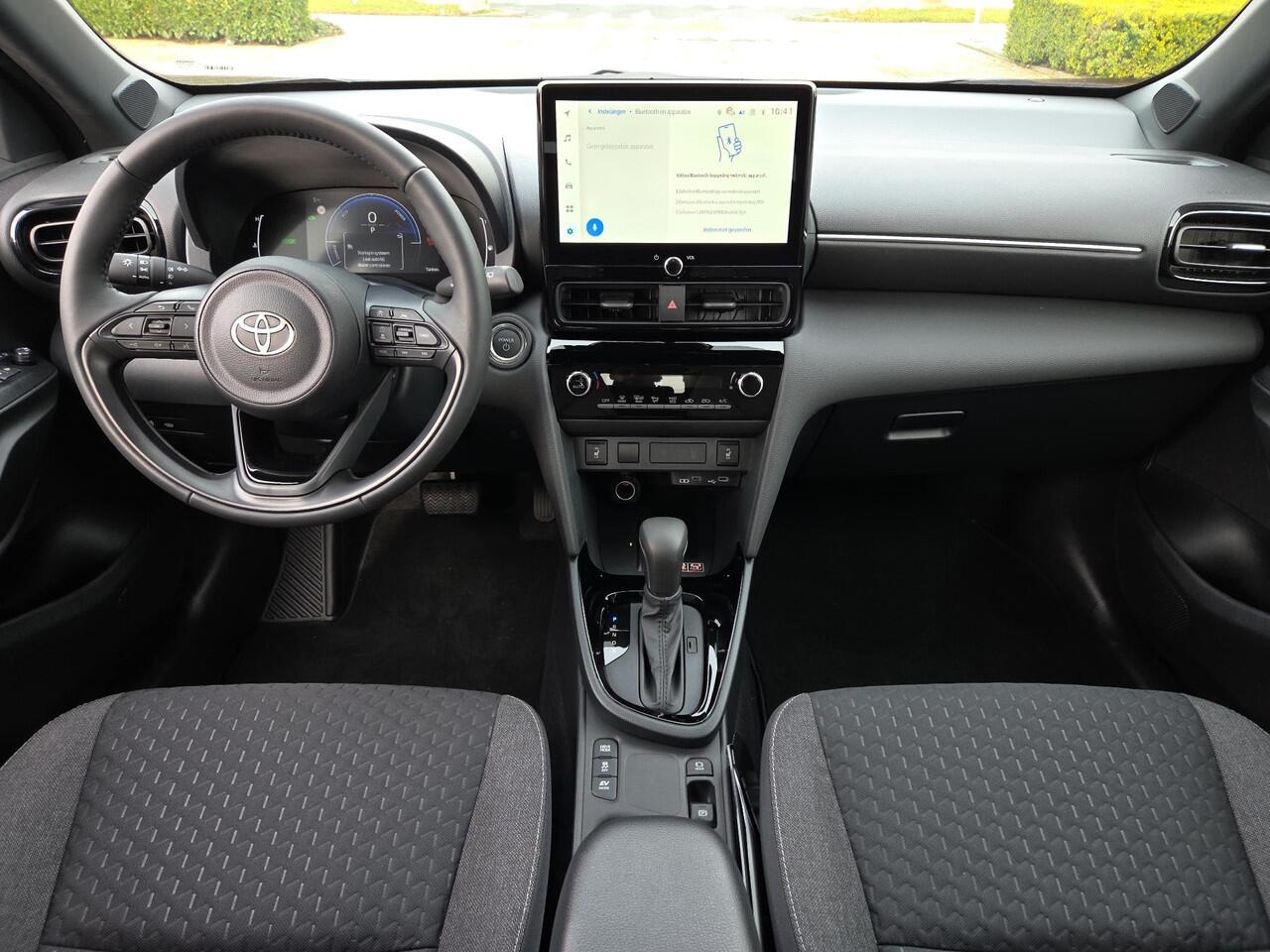 Toyota YARIS Cross 1.5 Hybrid 130 Dynamic | Apple CarPlay | Blindspot | Parkeersensoren | Rijklaar incl. garantie |