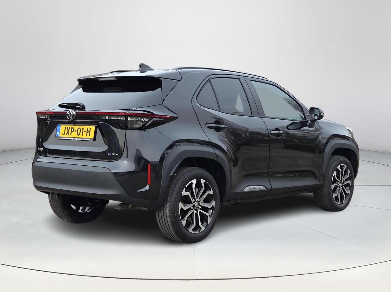 Toyota YARIS Cross 1.5 Hybrid 130 Dynamic | Apple CarPlay | Blindspot | Parkeersensoren | Rijklaar incl. garantie |