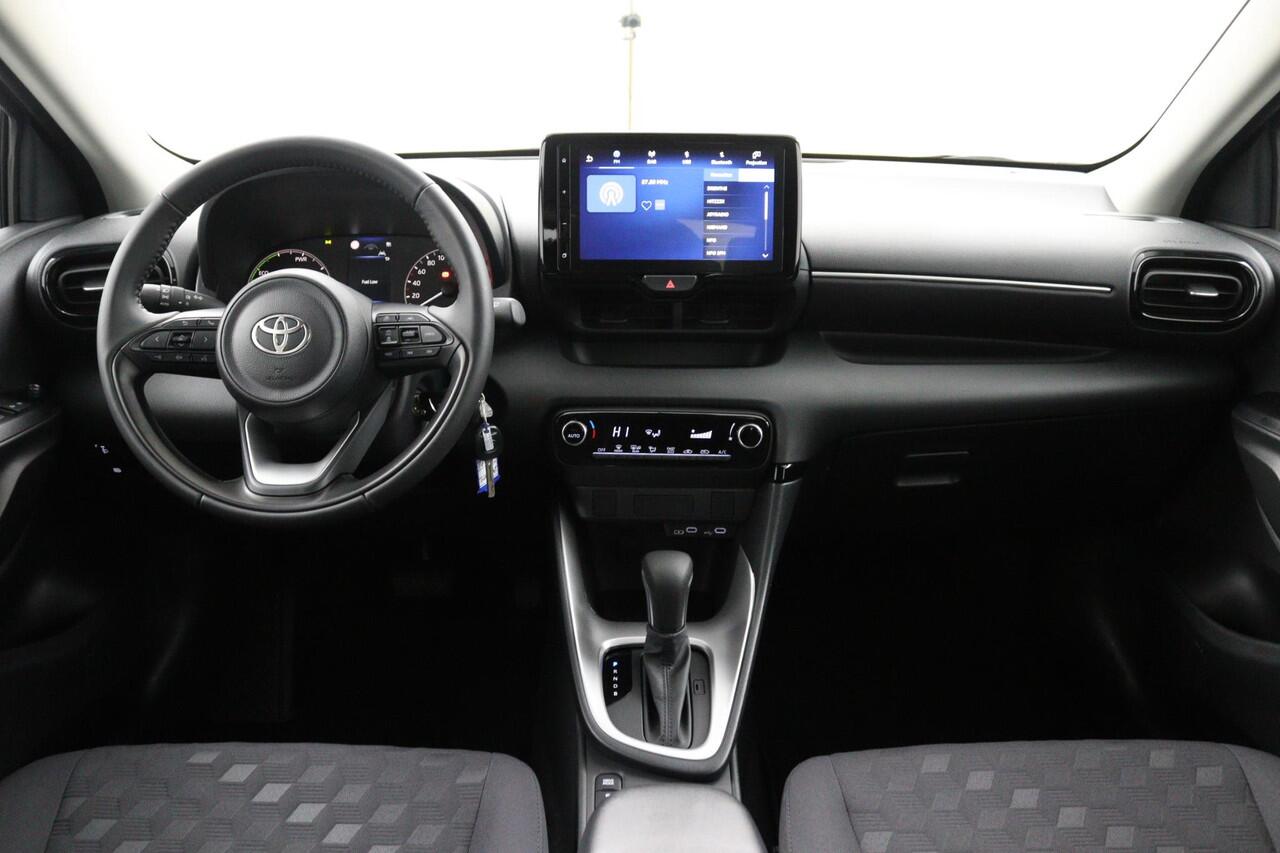 Toyota YARIS 1.5 Hybrid 115 Comfort | Nieuwe Auto | Apple Carplay & Android Auto | Climate/ Cruise control |