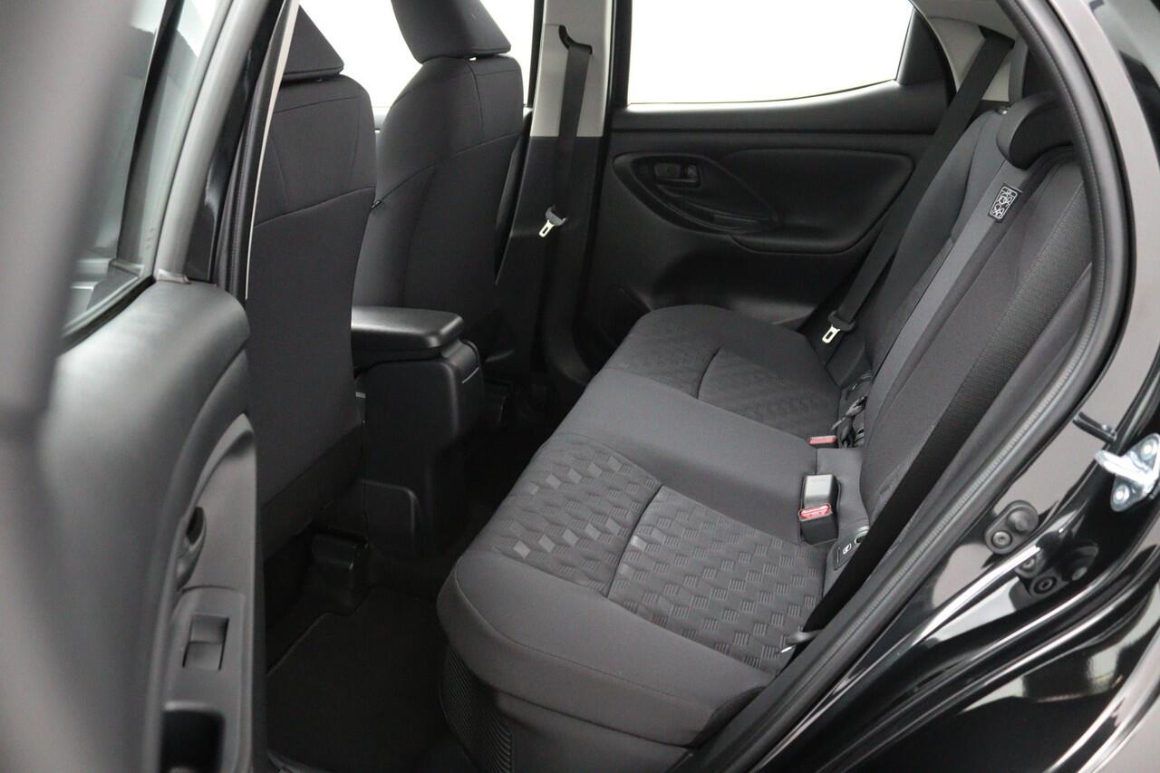 Toyota YARIS 1.5 Hybrid 115 Comfort | Adaptieve Cruise Control | Achteruitrijcamera | Climate Control | Nieuwe Auto |