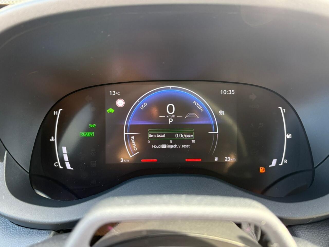 Toyota YARIS Cross 1.5 Hybrid 130 Dynamic | Comfort Pack | Sensoren v/a | Stoelverw