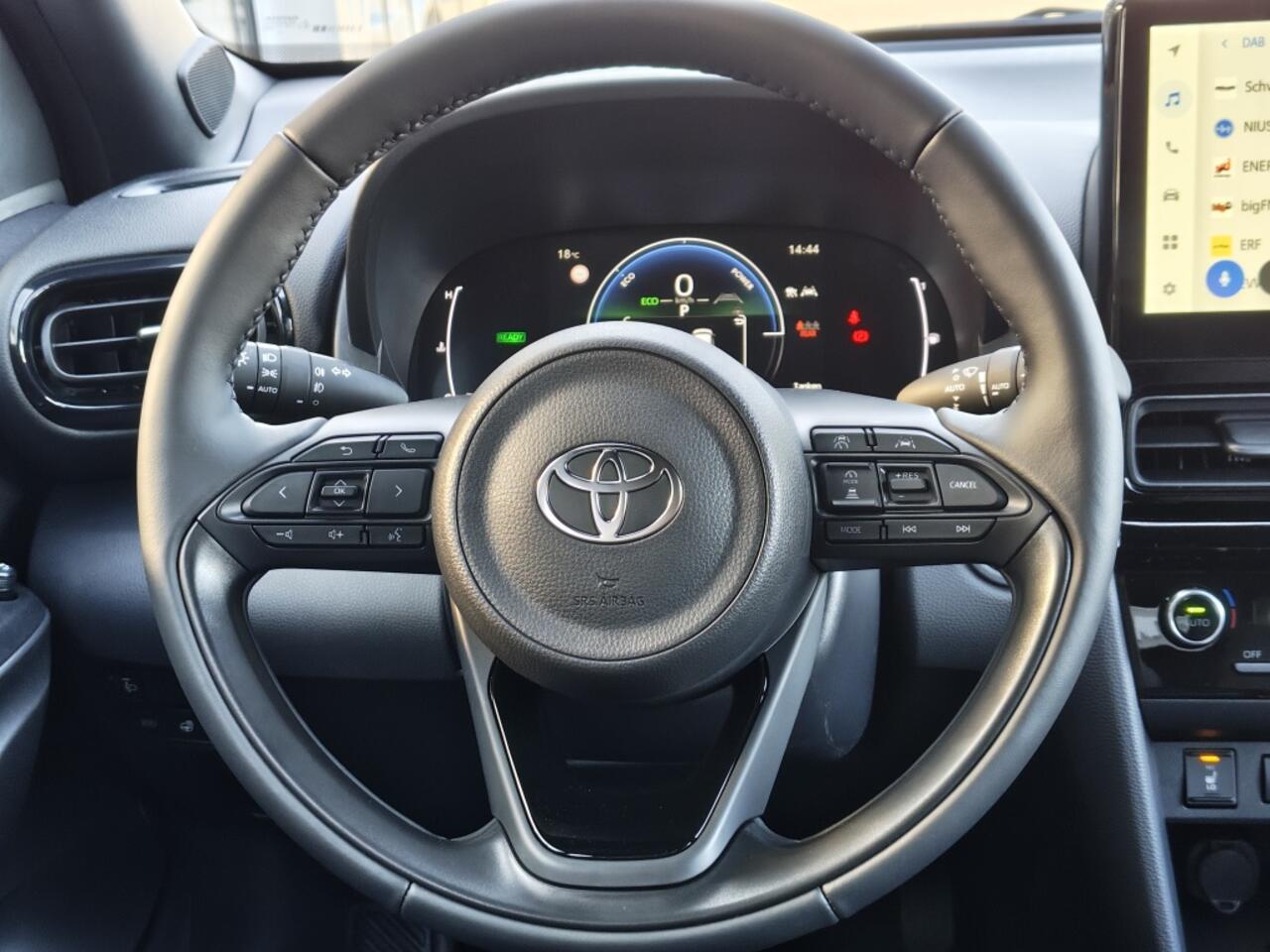 Toyota YARIS Cross 1.5 Hybrid 130 Dynamic | Comfort Pack | Sensoren v/a | Stoelverw