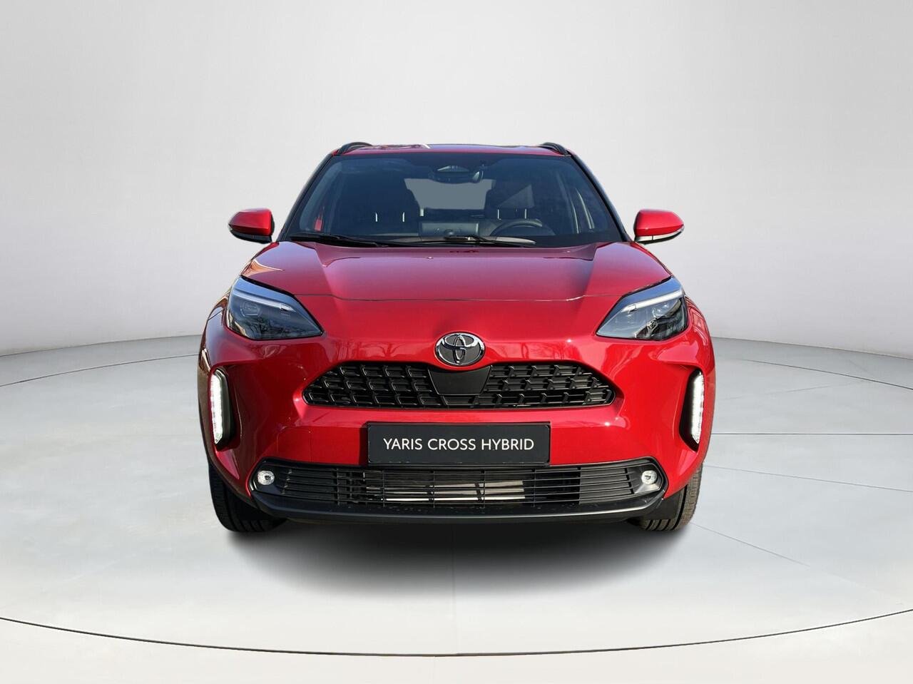 Toyota YARIS Cross 1.5 Hybrid 130 Dynamic | Emotional red premium metallic | 2026 model | Nieuw uit voorraad leverbaar |