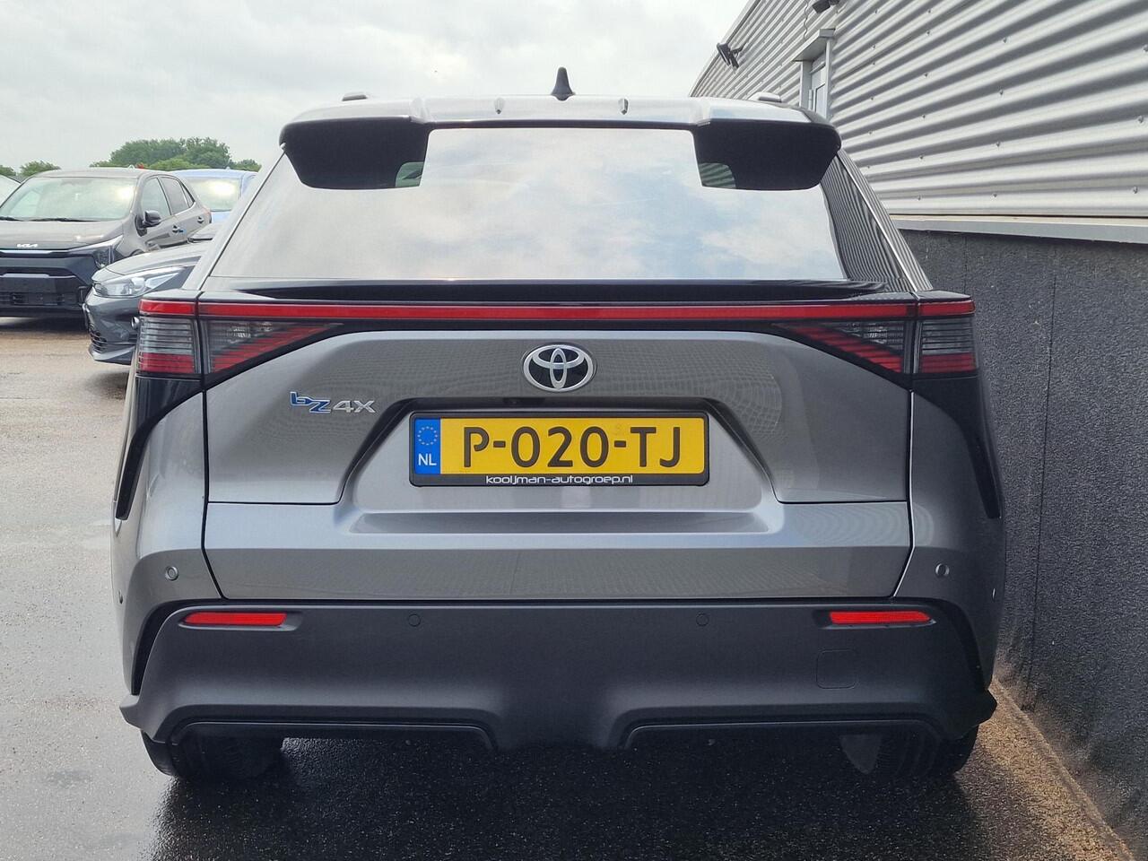 Toyota bZ4X Launch Edition Premium 71 kWh Meest Luxe BZ4X incl: AppleCarplay/AndroidAuto, Adaptieve Cruise Control. Climate Control & Remote Control, LM velgen,