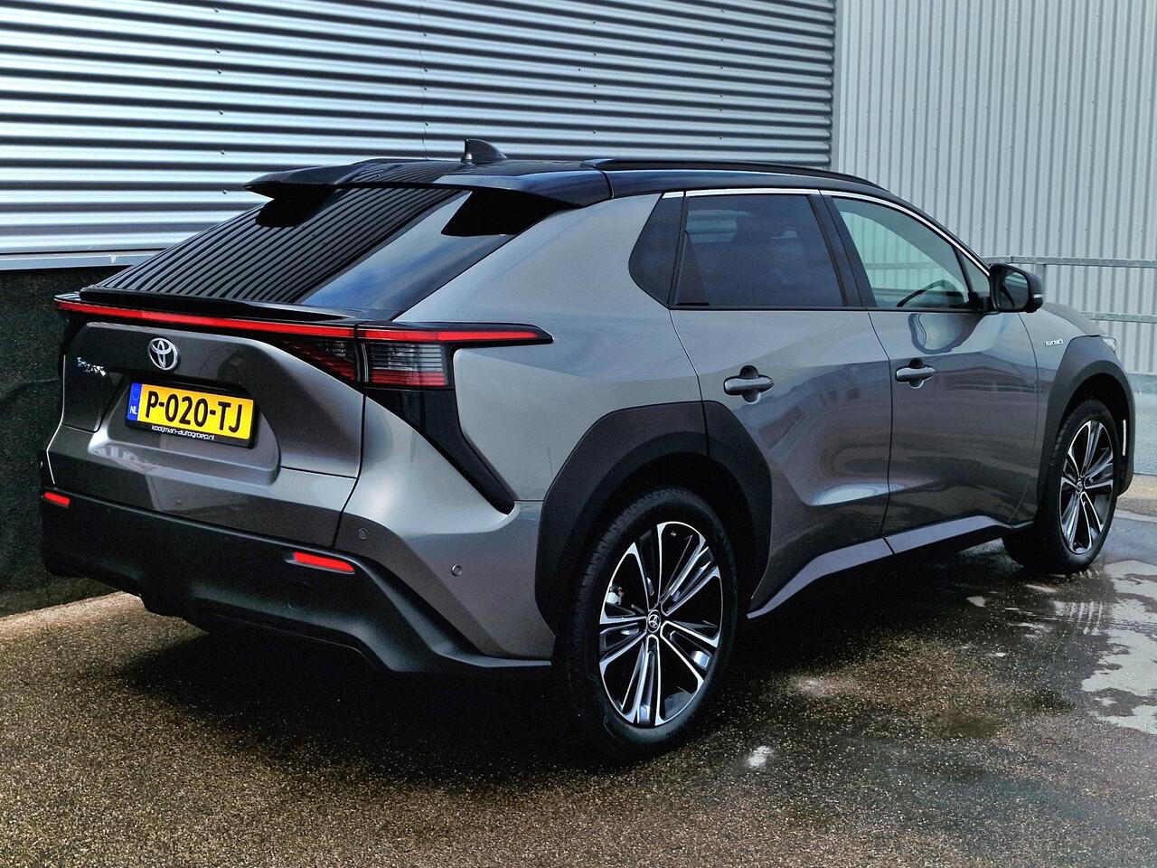 Toyota bZ4X Launch Edition Premium 71 kWh Meest Luxe BZ4X incl: AppleCarplay/AndroidAuto, Adaptieve Cruise Control. Climate Control & Remote Control, LM velgen,