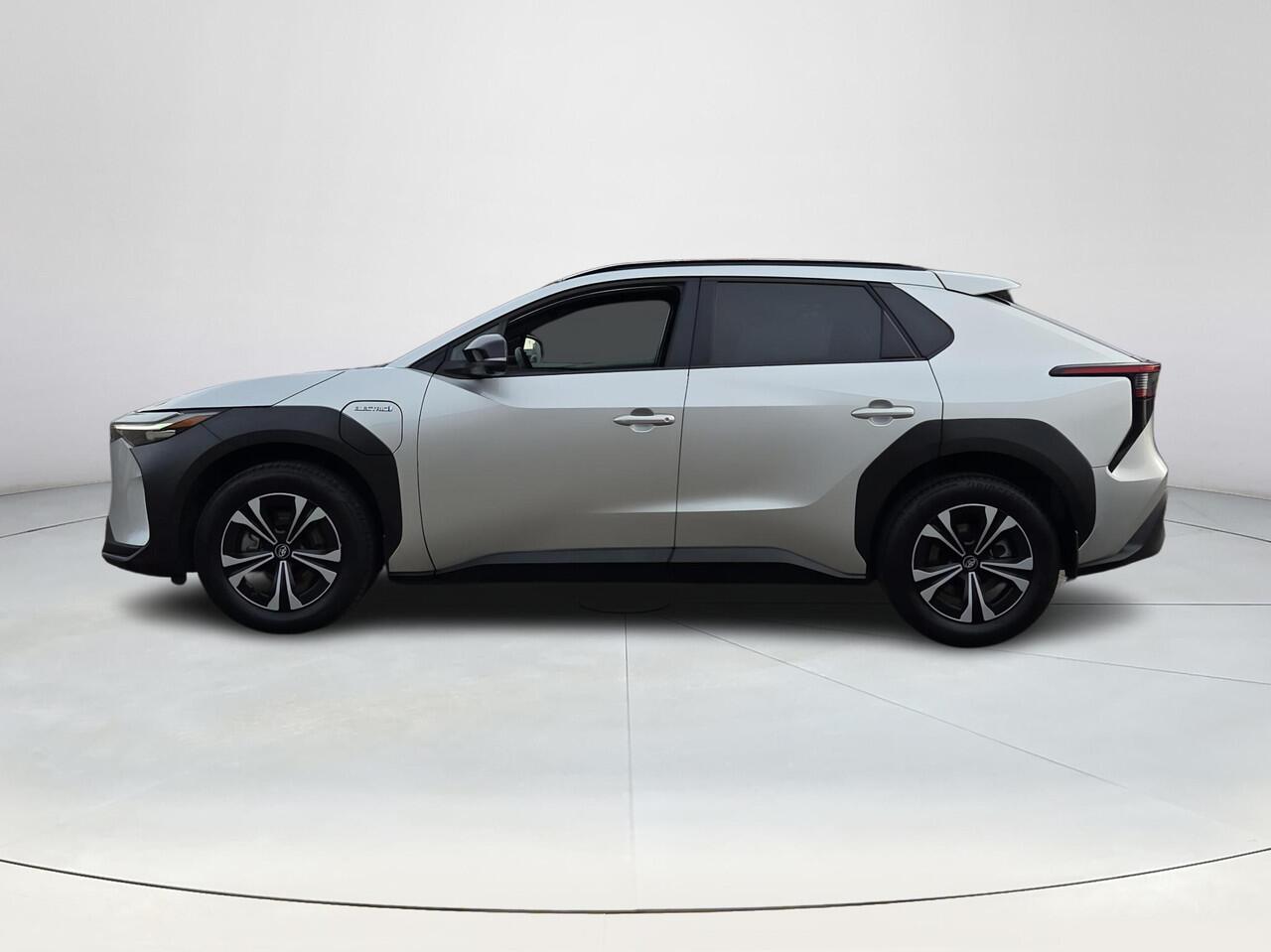 Toyota bZ4X Dynamic 4WD 71 kWh SOH 97,6% | 3 Fase | Rijklaarprijs incl. garantie |