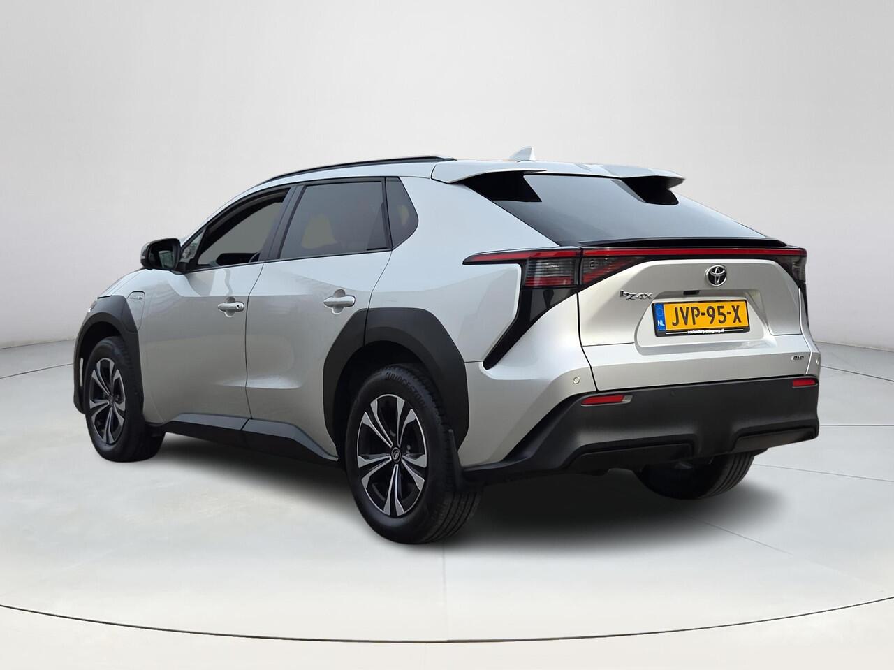 Toyota bZ4X Dynamic 4WD 71 kWh SOH 97,6% | 3 Fase | Rijklaarprijs incl. garantie |