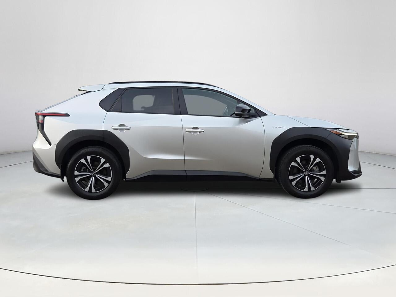 Toyota bZ4X Dynamic 4WD 71 kWh SOH 97,6% | 3 Fase | Rijklaarprijs incl. garantie |