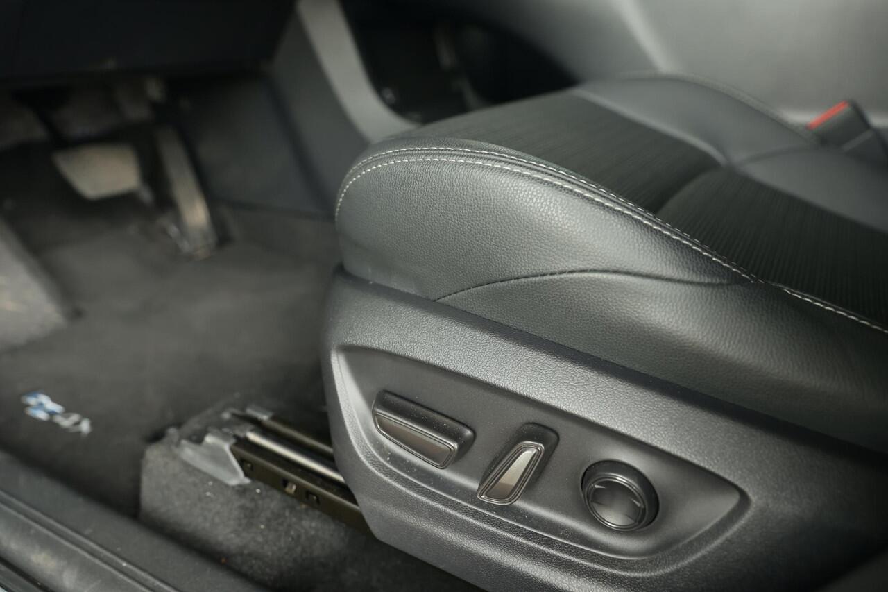 Toyota bZ4X AWD full option Dark Rebel Edition