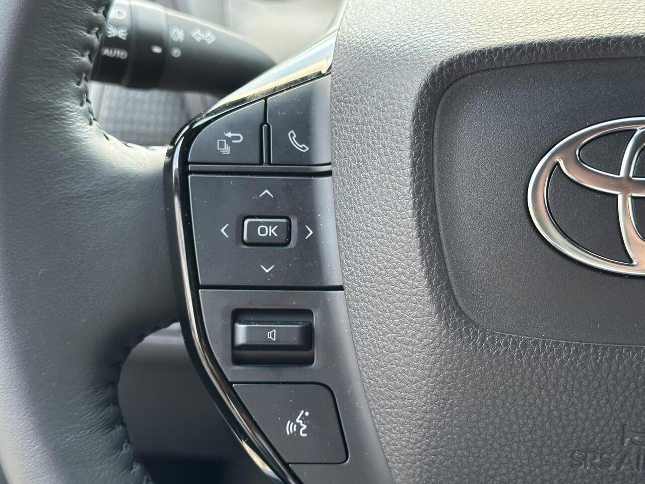 Toyota bZ4X Premium 71 kWh 3 Fase, slechts 2165KM, BTW auto, Nieuwstaat!