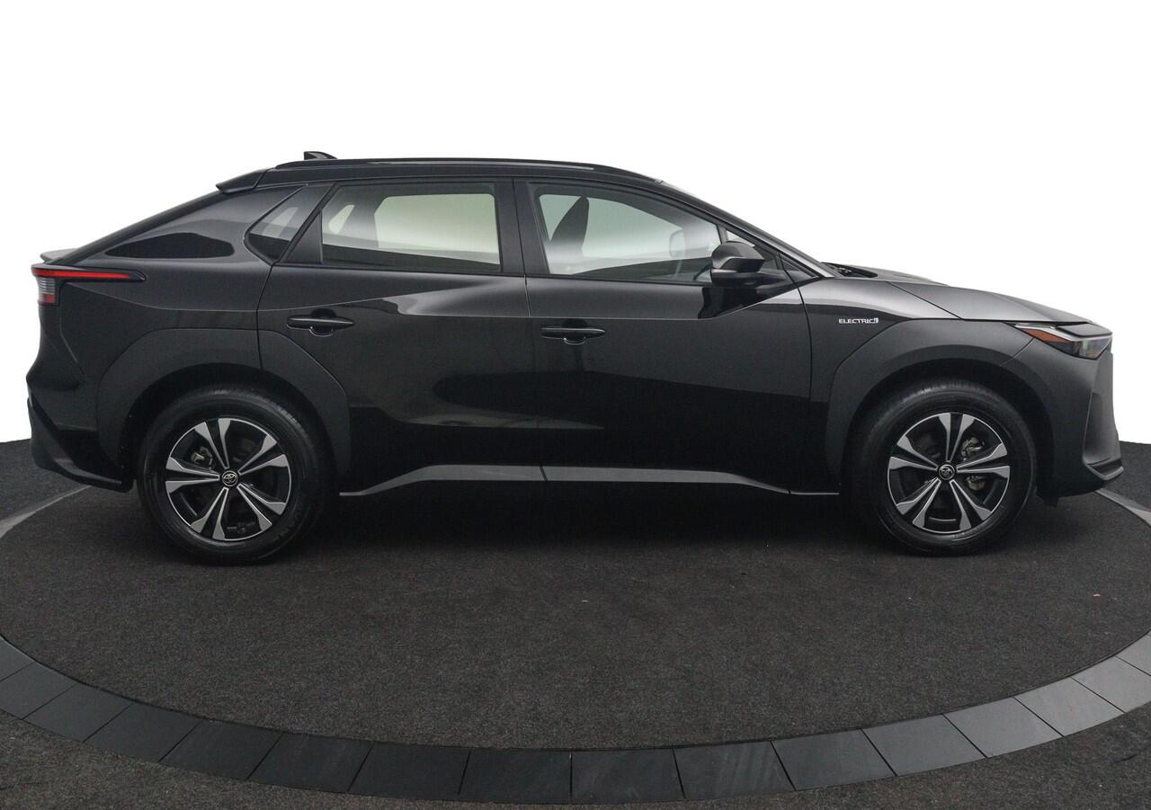 Toyota bZ4X Active 71 kWh | Navigatie | Toyota Safety Sense | Achteruitrijcamera |