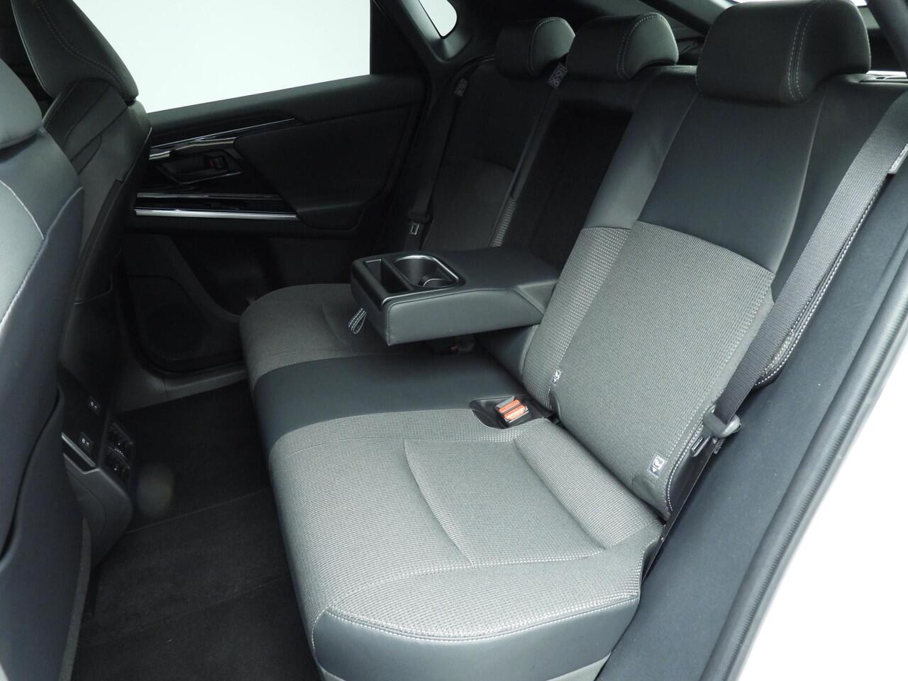 Toyota bZ4X Launch Edition 71 kWh | SoH 97% | Stoelverwarming | Navi