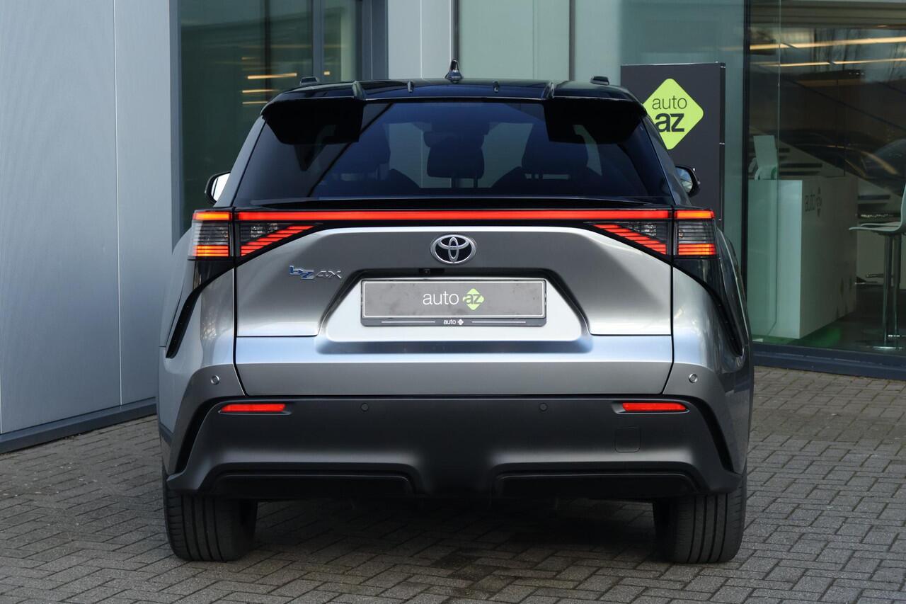 Toyota bZ4X Premium 71 kWh / SoH 97% / Pano / Stuurwiel verwarming
