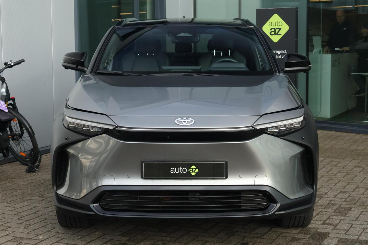 Toyota bZ4X Premium 71 kWh / SoH 97% / Pano / Stuurwiel verwarming