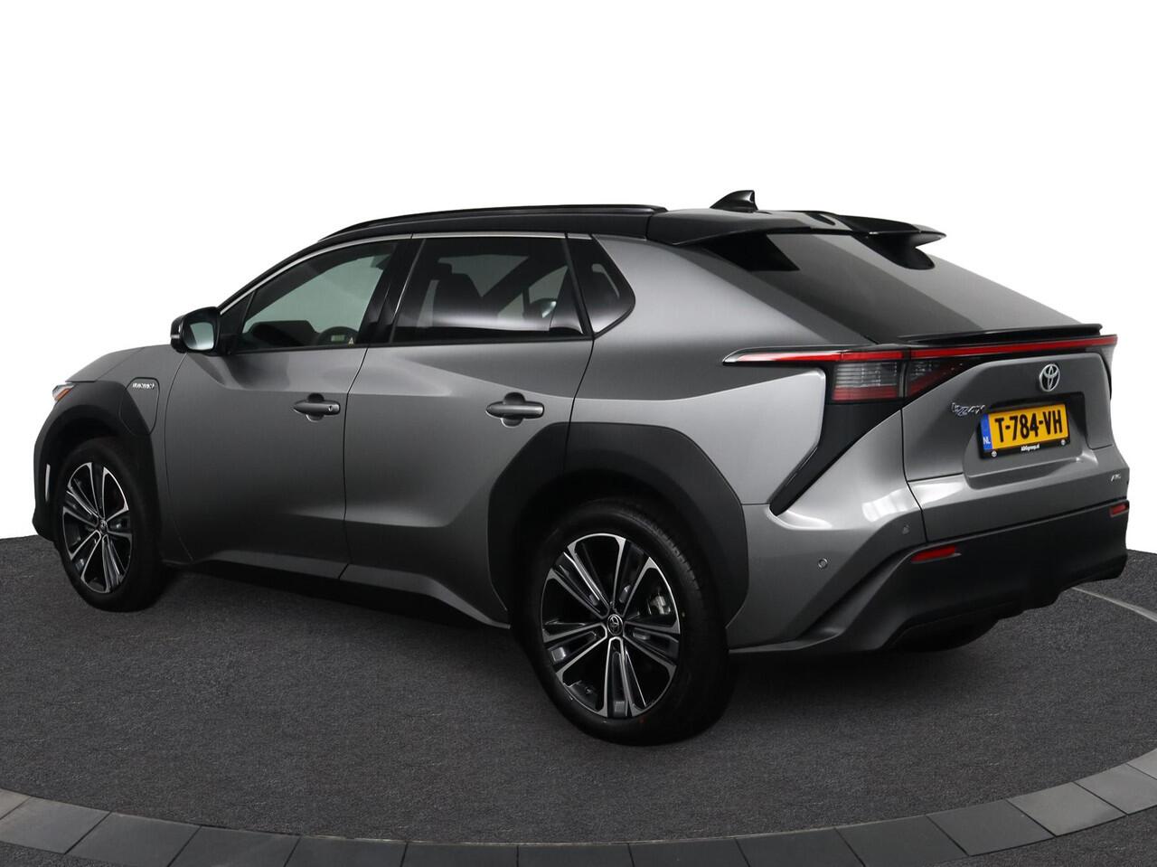 Toyota bZ4X Premium 4WD 71 kWh | Eerste eigenaar | Nieuwstaat | Luxe uitvoering | AWD |