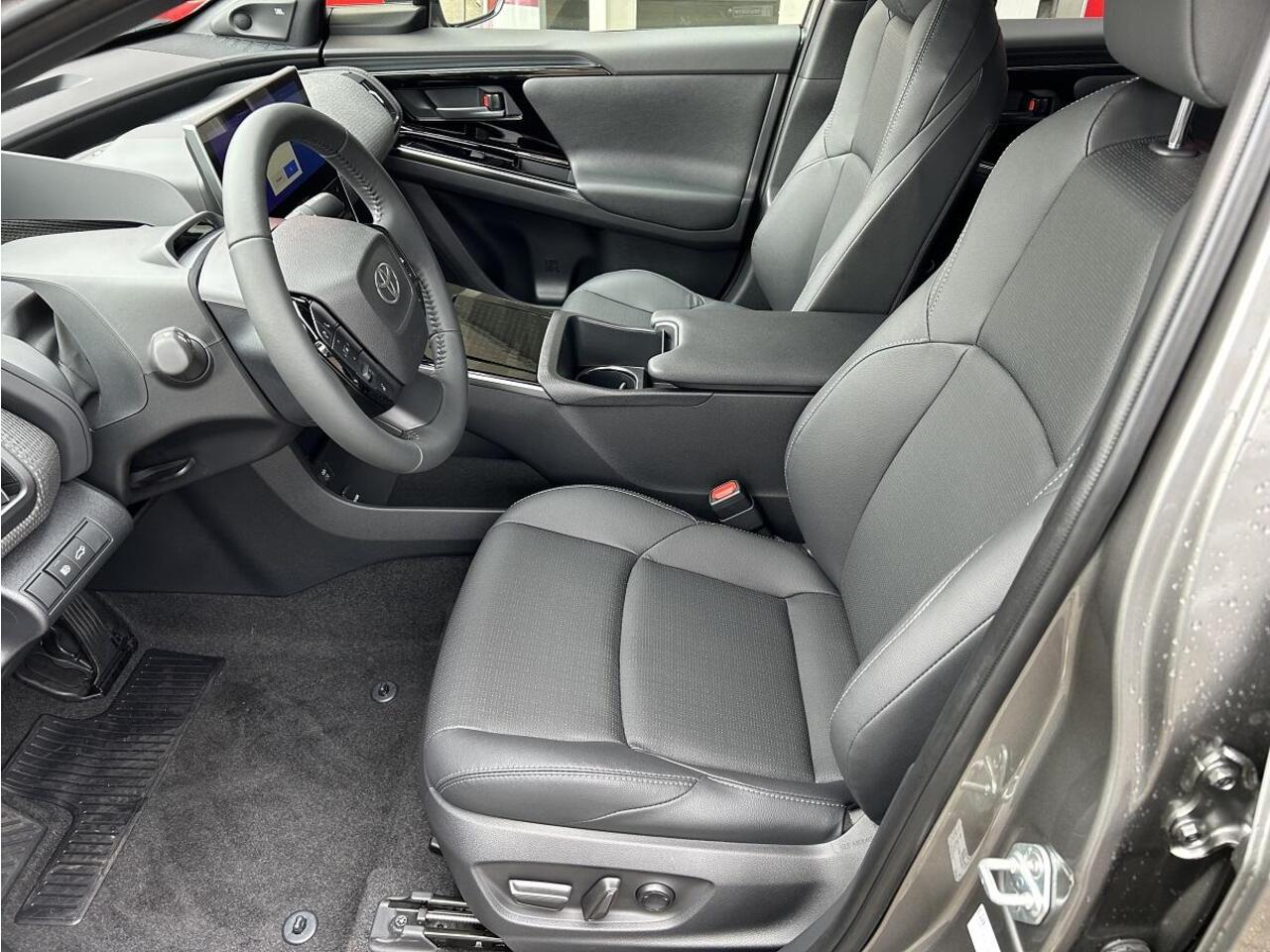 Toyota bZ4X Premium 71 kWh 3 fase l Rijklaar l Lederen bekleding
