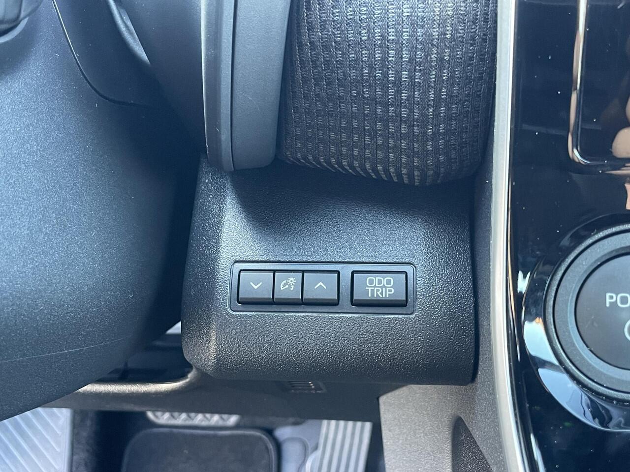 Toyota bZ4X Active 71 kWh | 3-fase | Origineel NL en 1e eigenaar | Warmtepomp | Garantie t/m 05/2034 of 200.000km