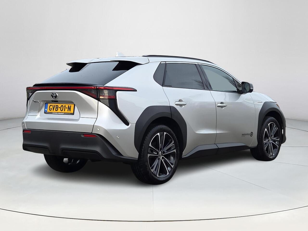 Toyota bZ4X Premium 71 kWh 3 fase | Gekoelde stoelen | JBL Audio | Rijklaar incl. garantie